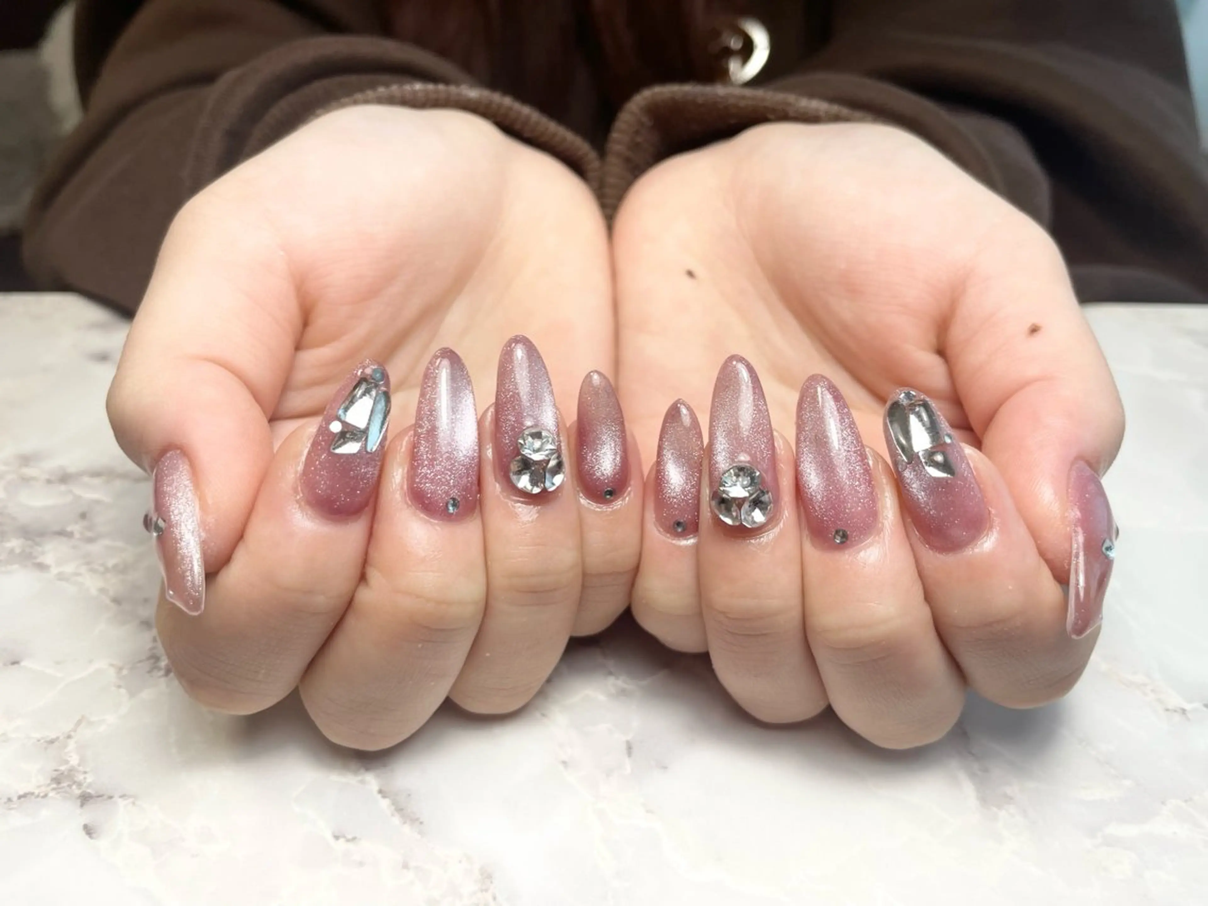 ネイル ジェルネイル マグネットネイル ニュアンスネイル パラジェル ストーンネイル ハンドネイル BLANCEnail所属・BLANCnail yuuのネイルデザイン