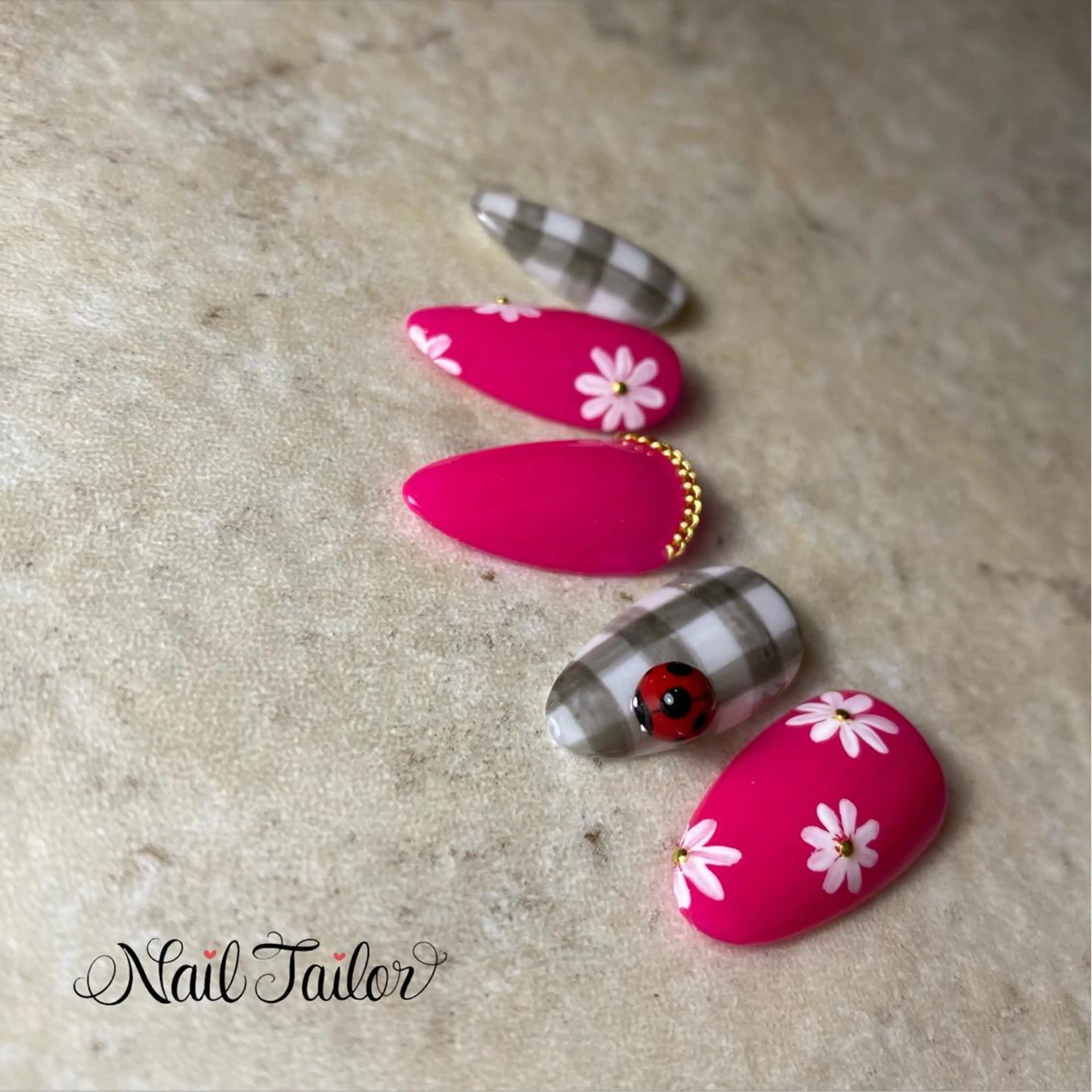 ネイル アートネイル 長さ出し フラワーネイル ジェルネイル ワンカラーネイル ハンドネイル 〜Nail Tailor〜　ネイルテイラー所属・NailTailor ネイルテイラーのネイルデザイン