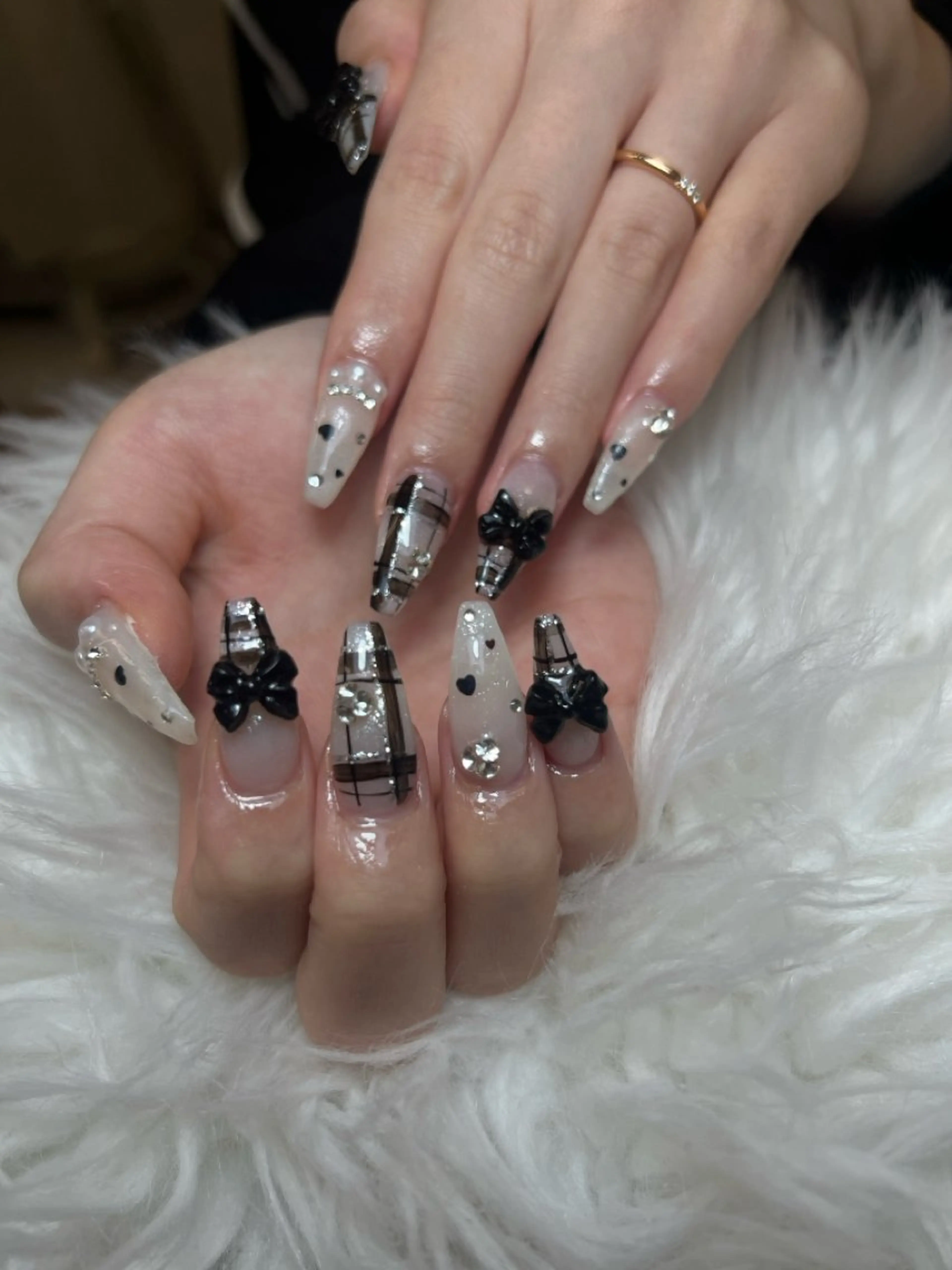 ネイル アートネイル オーロラネイル チークネイル 長さ出し フットネイル Noiranail_ studio川越西口のネイルデザイン