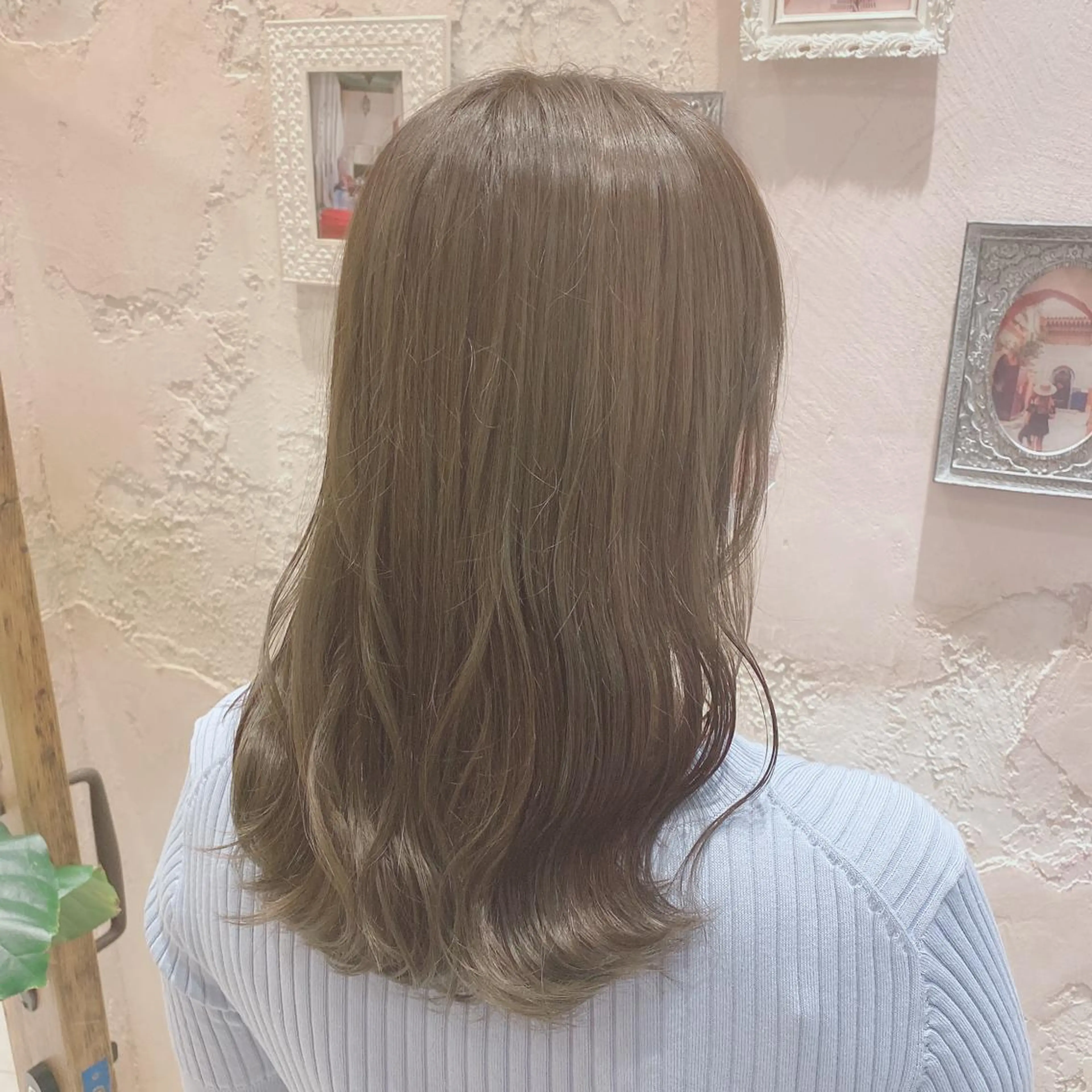 ミディアム カット ヘアカラー トリートメント 代表山口ひな 髪質改善のプロのヘアスタイル