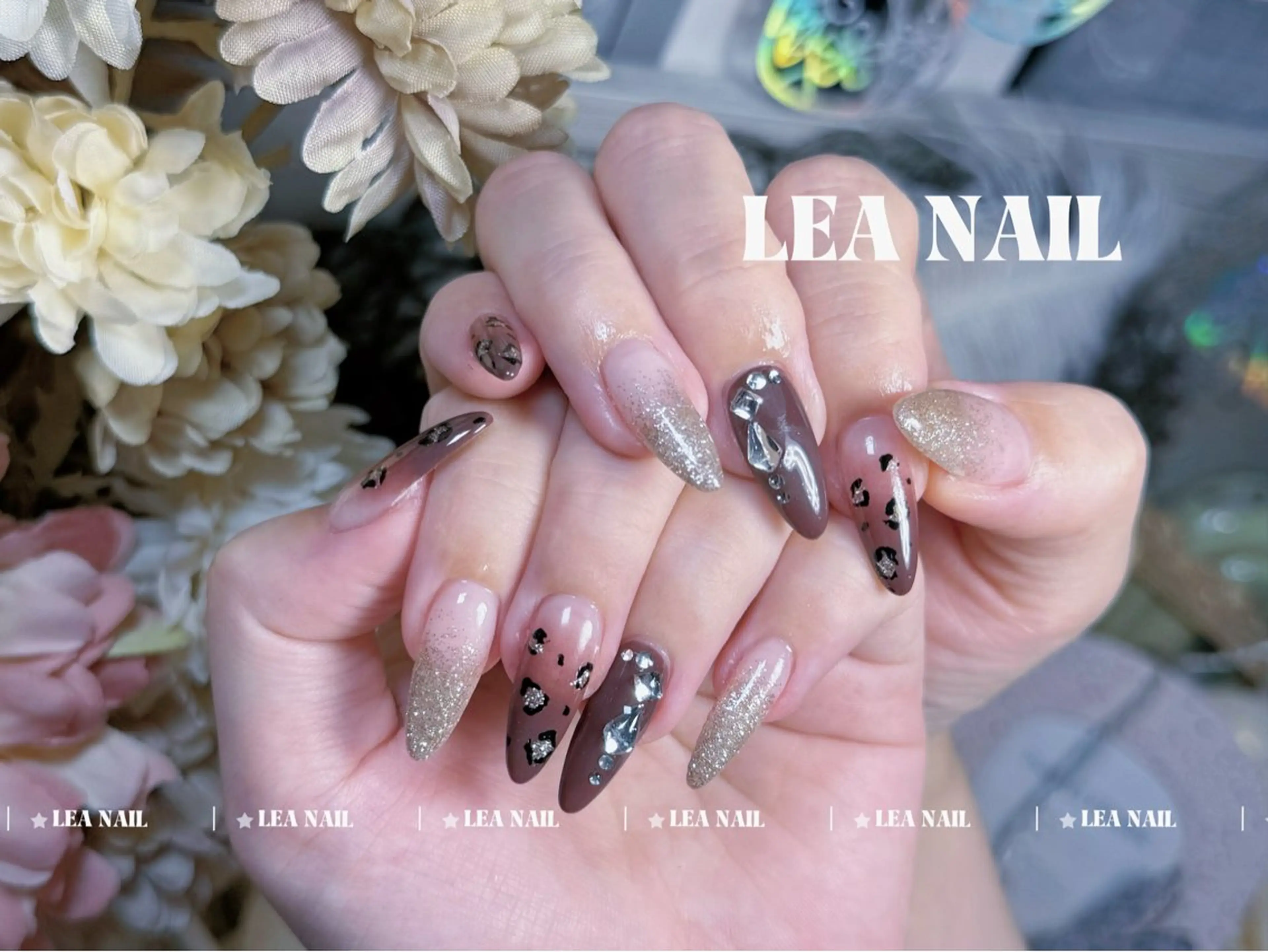 ネイル チークネイル フラッシュネイル フットネイル フレンチネイル ジェルネイル ハンドネイル ハンドケア Luxe Nail Salonのネイルデザイン