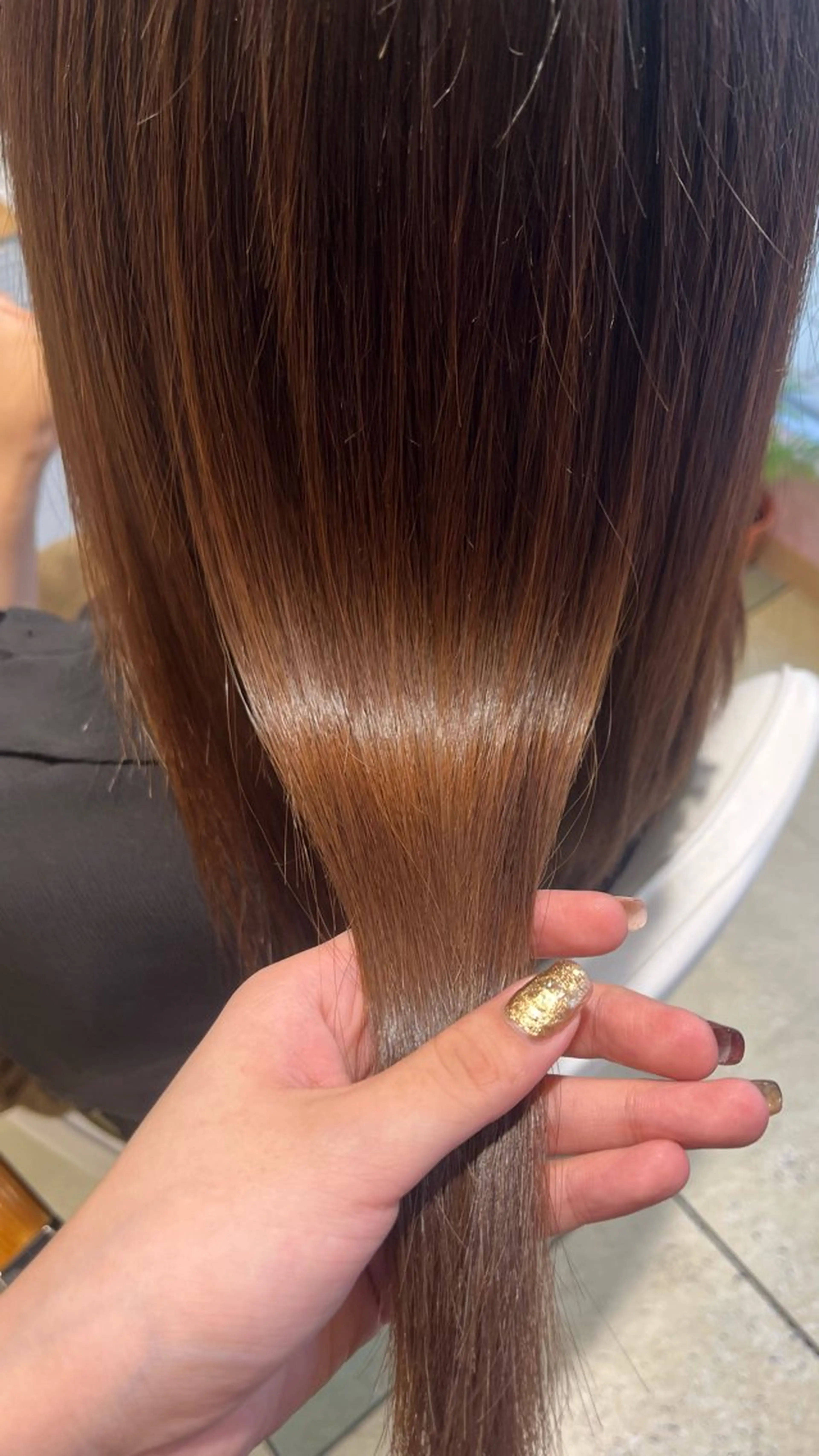 セミロング パーマ カット 縮毛矯正 トリートメント ベージュカラー⌇﻿ くびれヘア.𐙚心音のヘアスタイル