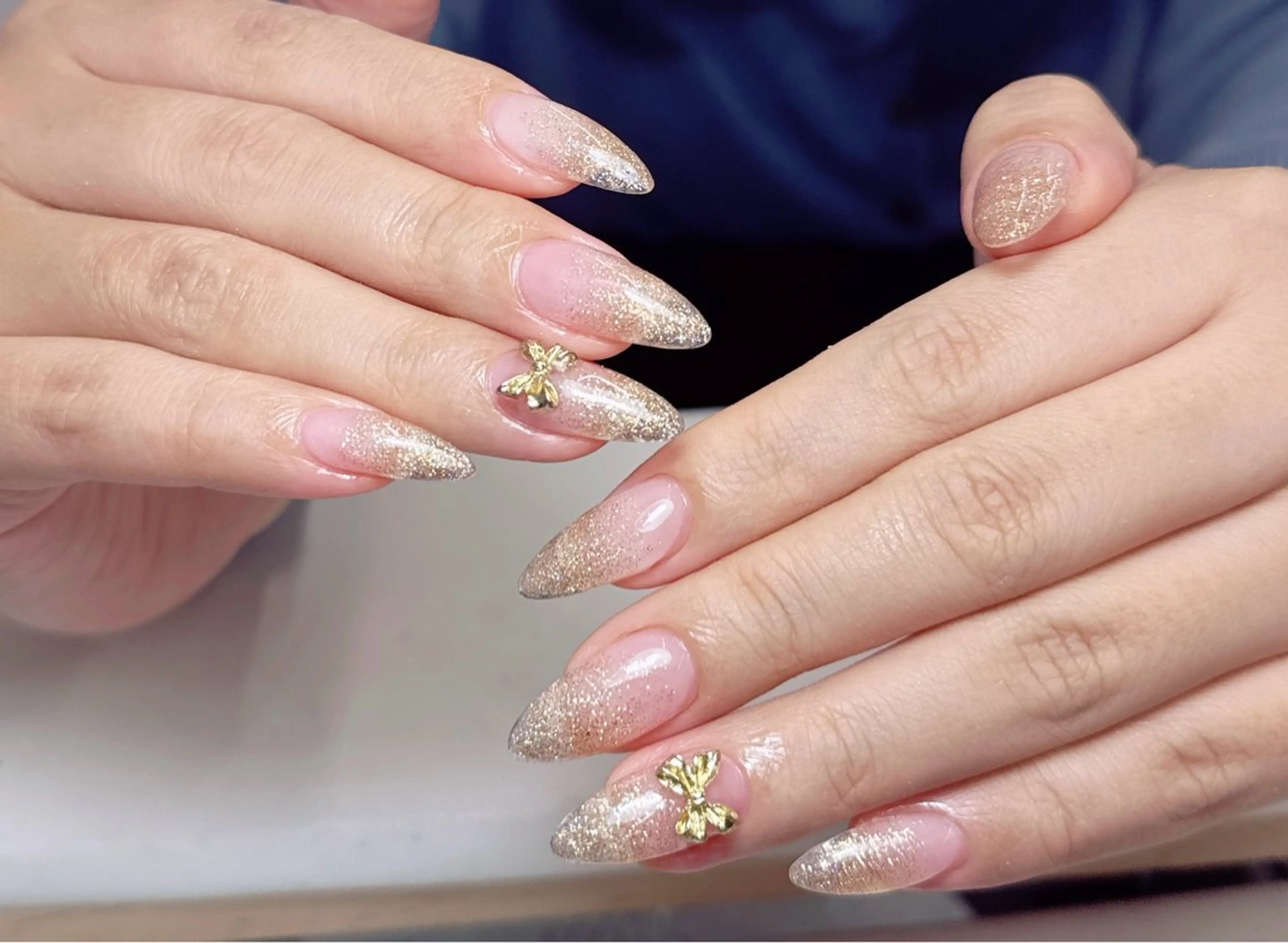 ロング ハンドネイル NOA NAILのネイルデザイン