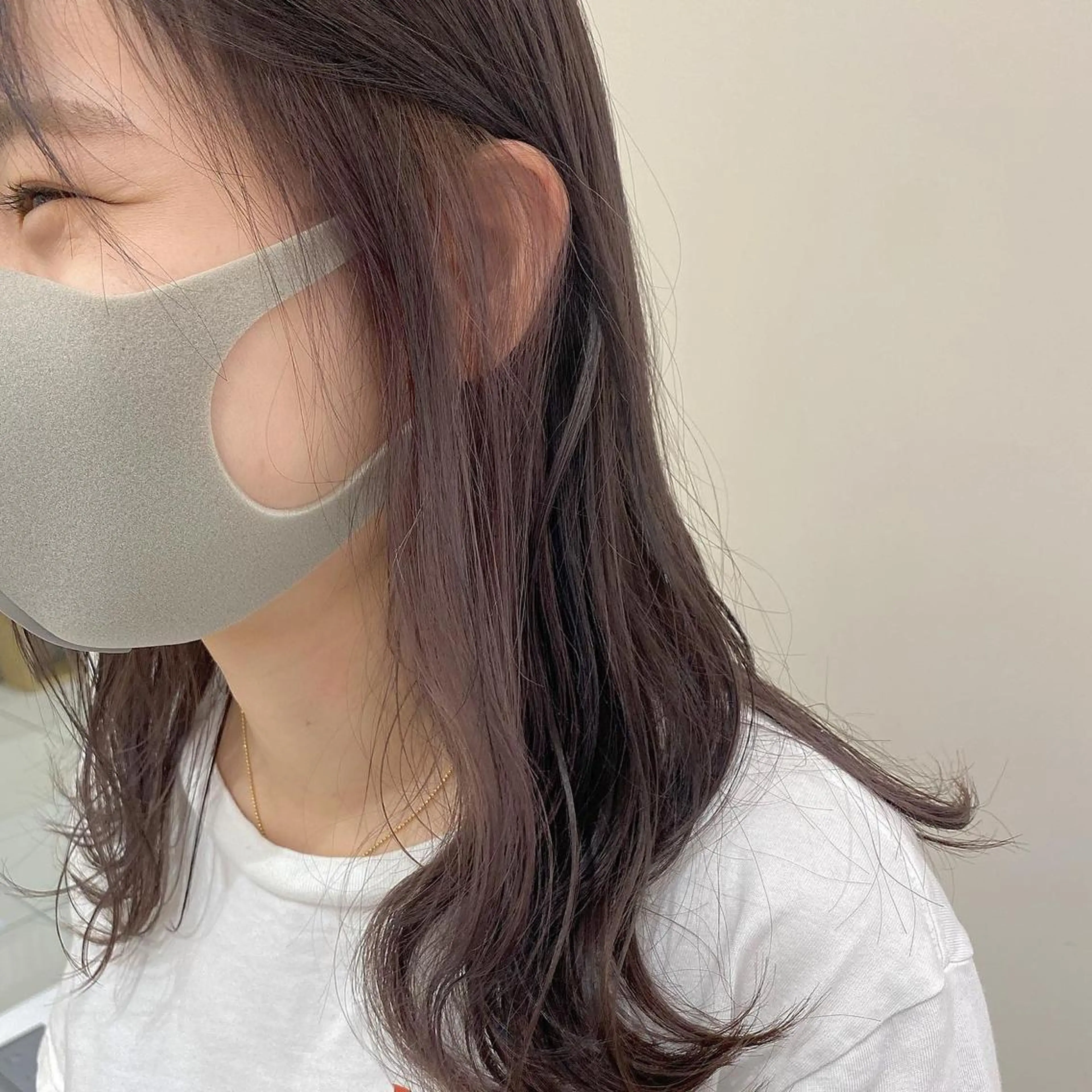 セミロング カラー プレイングカラー🤍 細めハイライトのヘアスタイル