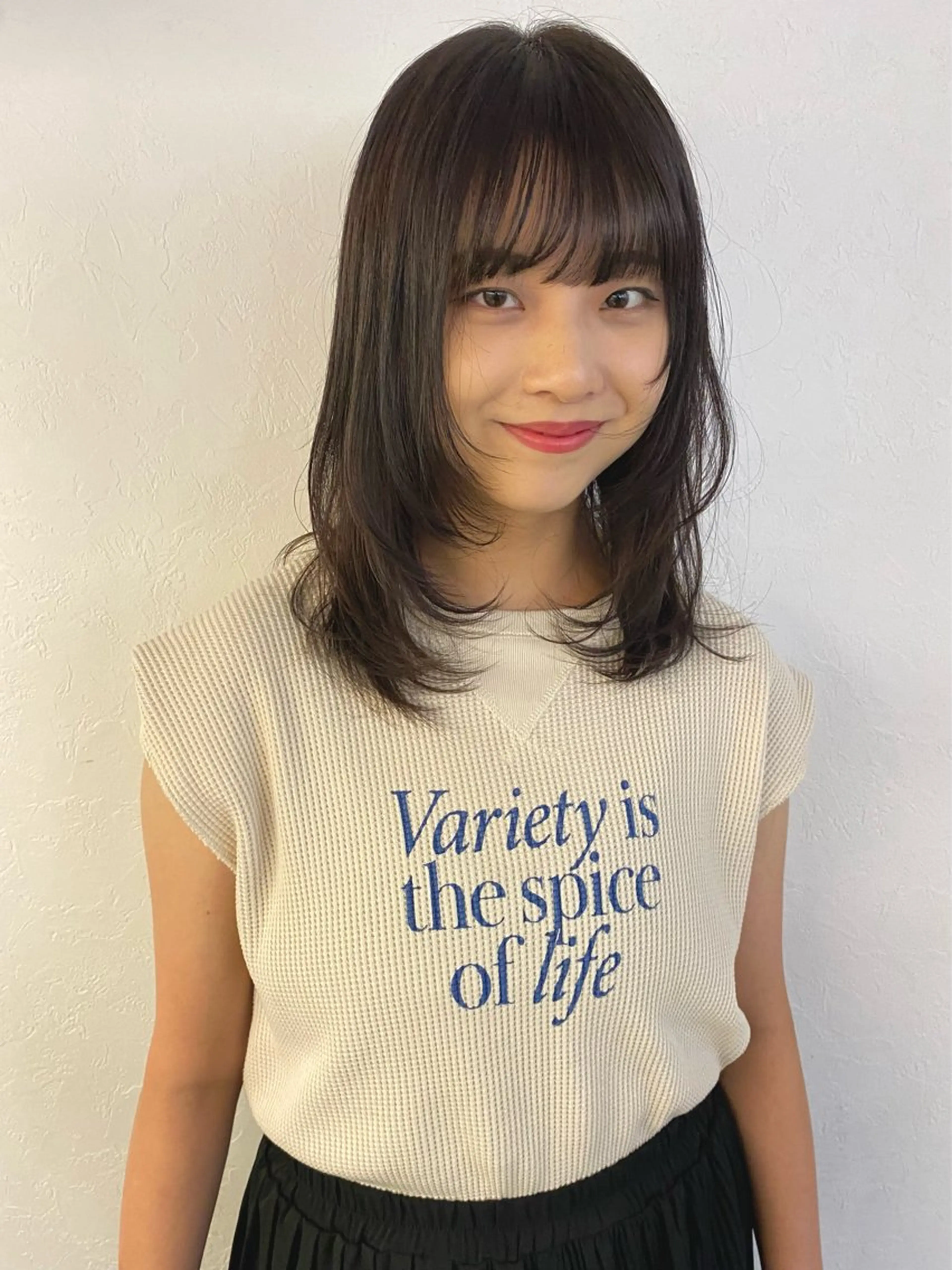 ミディアム カラー ダークグレー 顔まわりレイヤー レイヤーカット カット ヘアカラー トリートメント 森貴裕/ベージュ/ パーマ/オリーブのヘアスタイル
