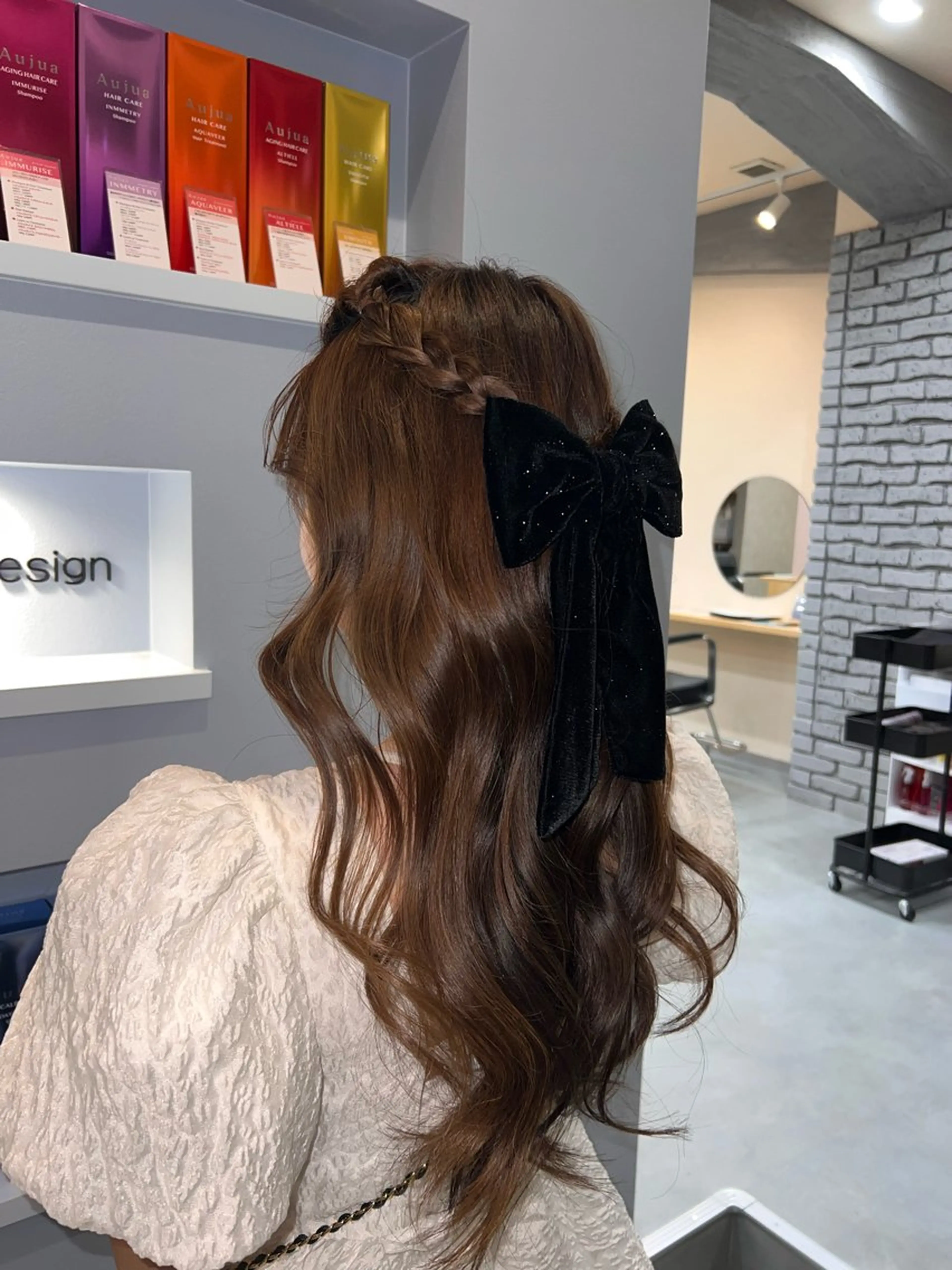 ロング ヘアアレンジ ハーフアップ デート 🫧ブリーチ🫧 ✨艶カラーのヘアスタイル