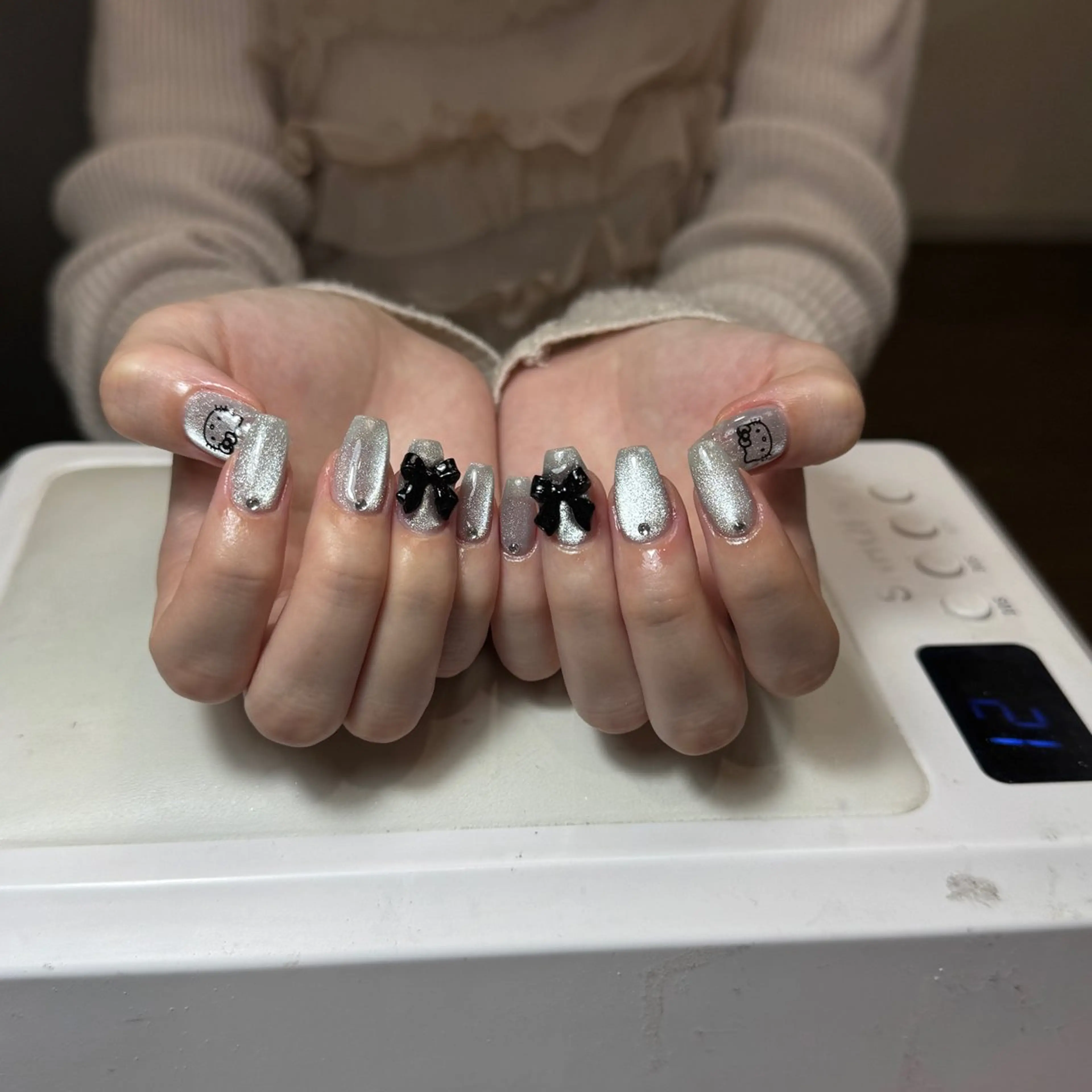 ネイル チークネイル フレンチネイル グラデーション 韓国ネイル マグネットネイル Hana nail所属・Hana Nailのネイルデザイン