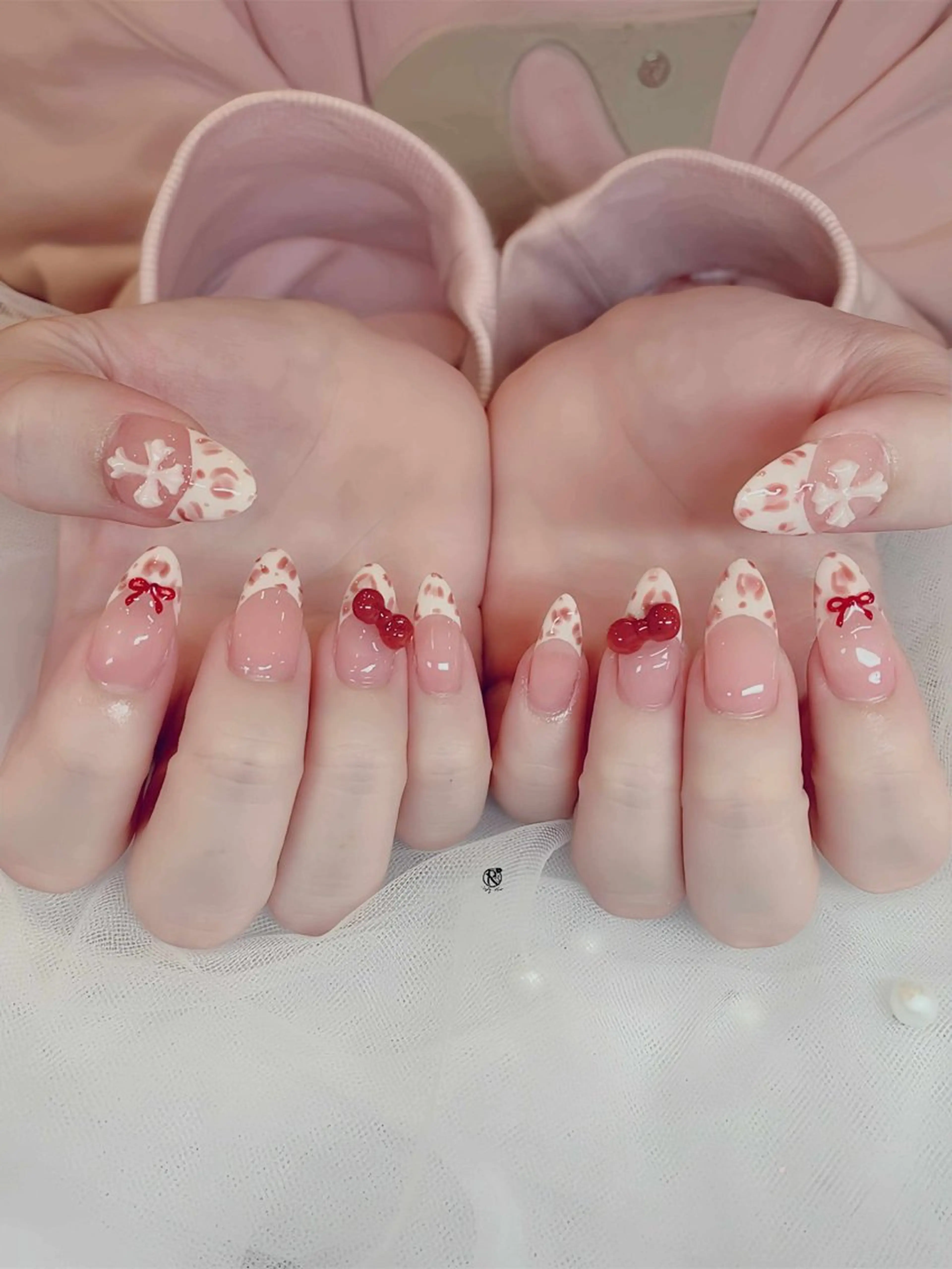 ネイル ボルドー ブラウン チークネイル ドット フットネイル ハンドネイル RUBY Nail 日暮里店のネイルデザイン
