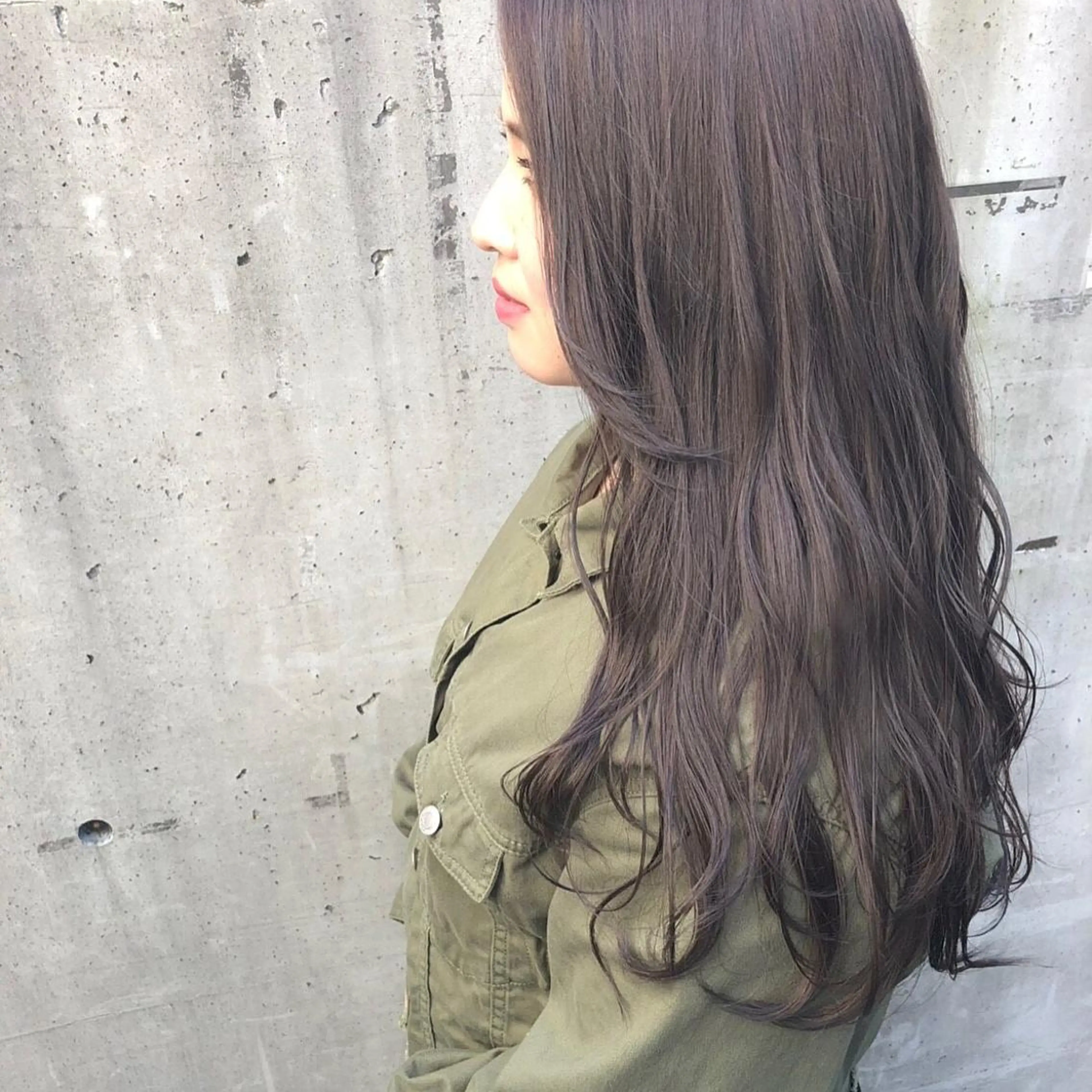 ロング カラー 透明感カラー グレージュ ラベンダーカラー ラベンダーグレージュ ラベンダーグレー emme MIHO♡のヘアスタイル