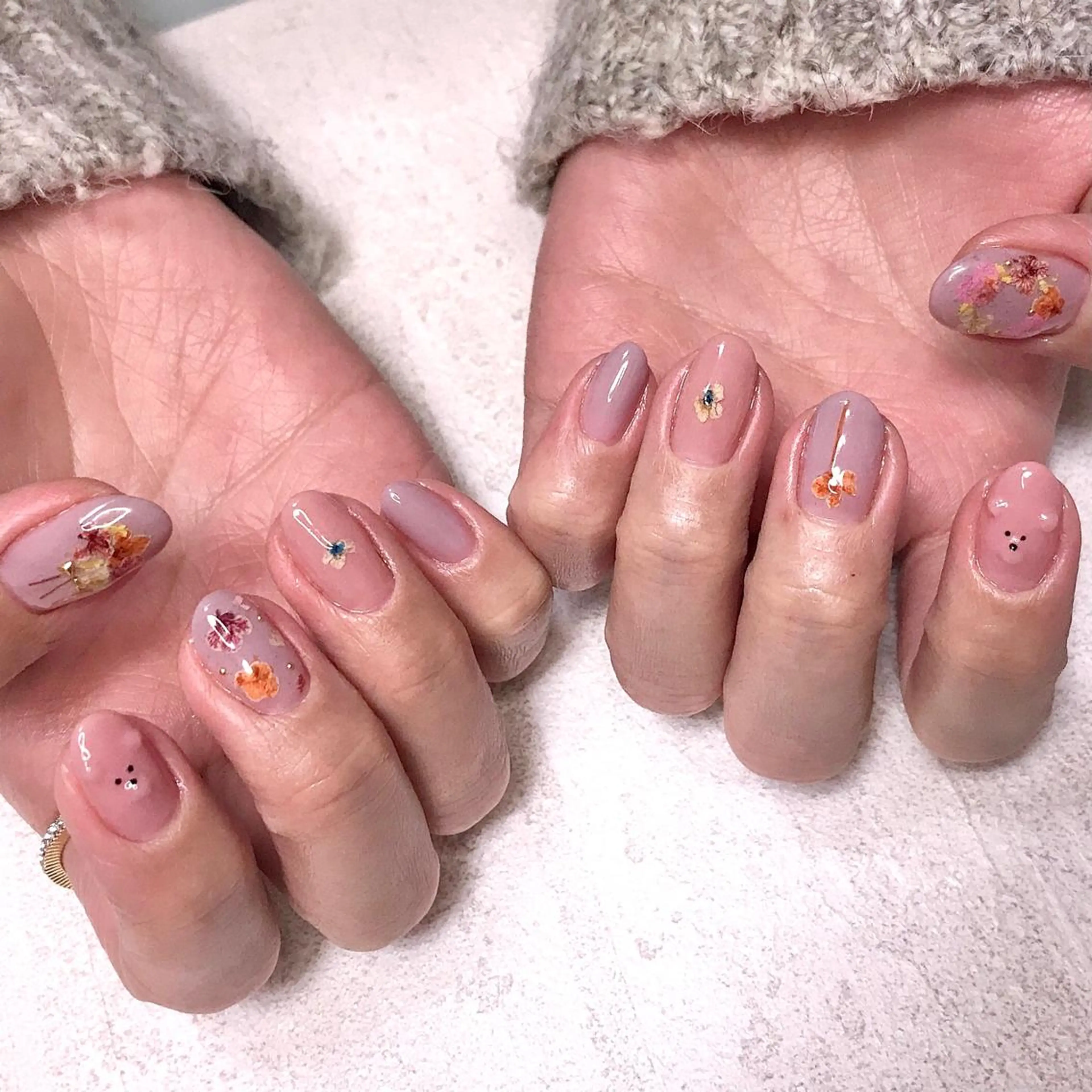 ネイル ワンカラーネイル 春ネイル ステラ marikominoのネイルデザイン