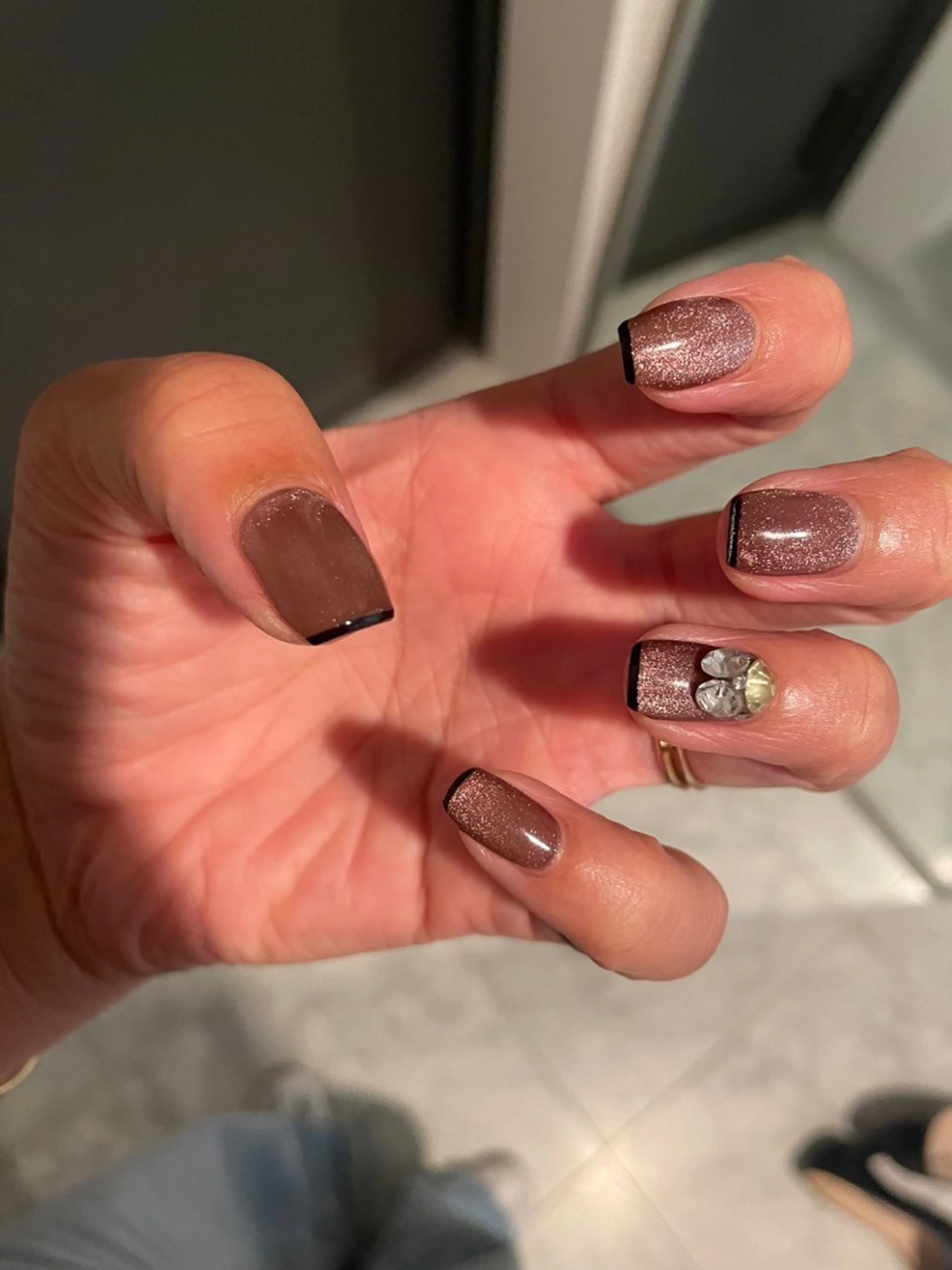ネイル PEEKABOO京橋 EYE&NAILのネイルデザイン