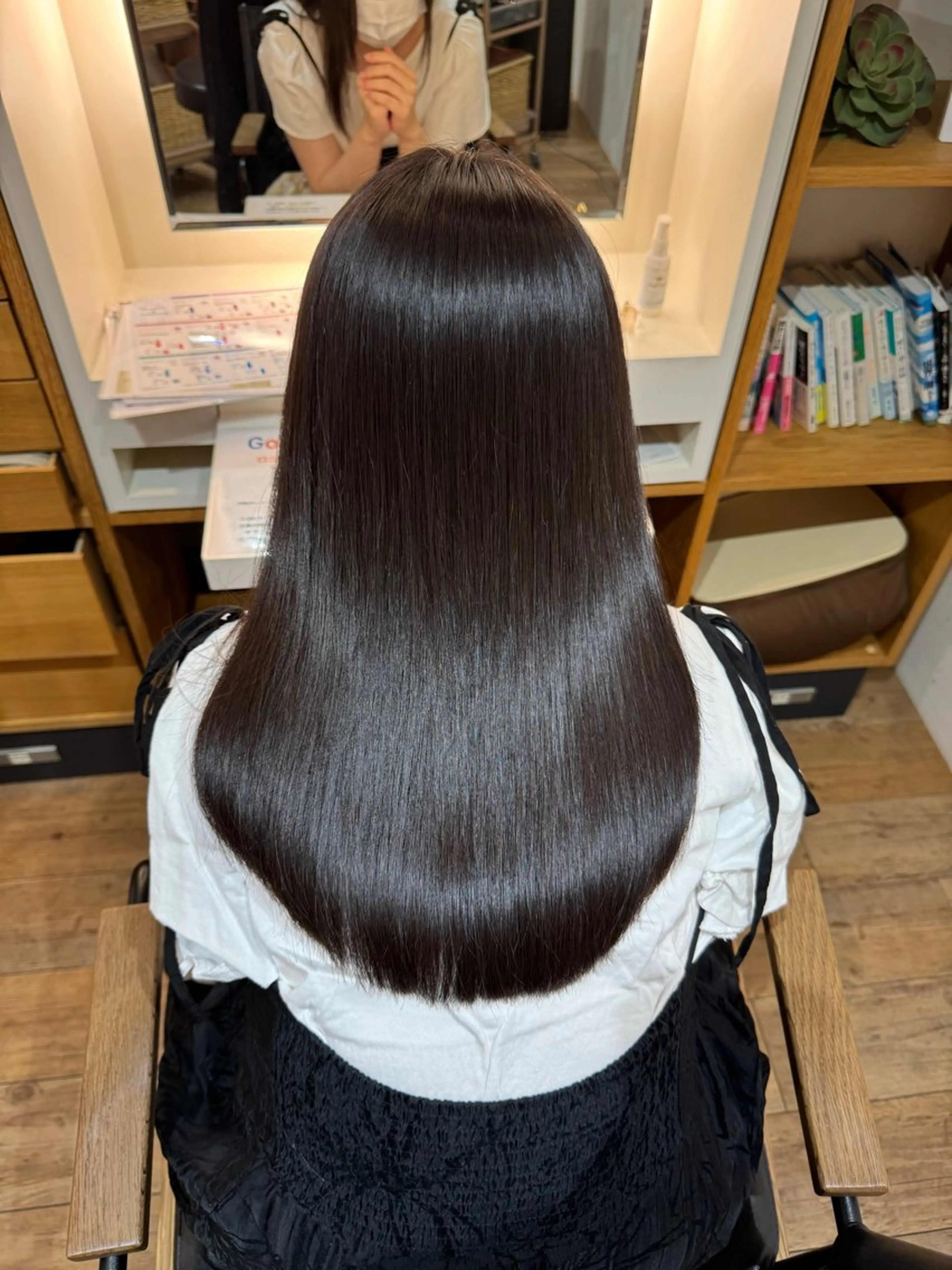 ミニモ学割クーポン🆕似合わせカット&酸性ストレート&髪質改善トリートメントの写真