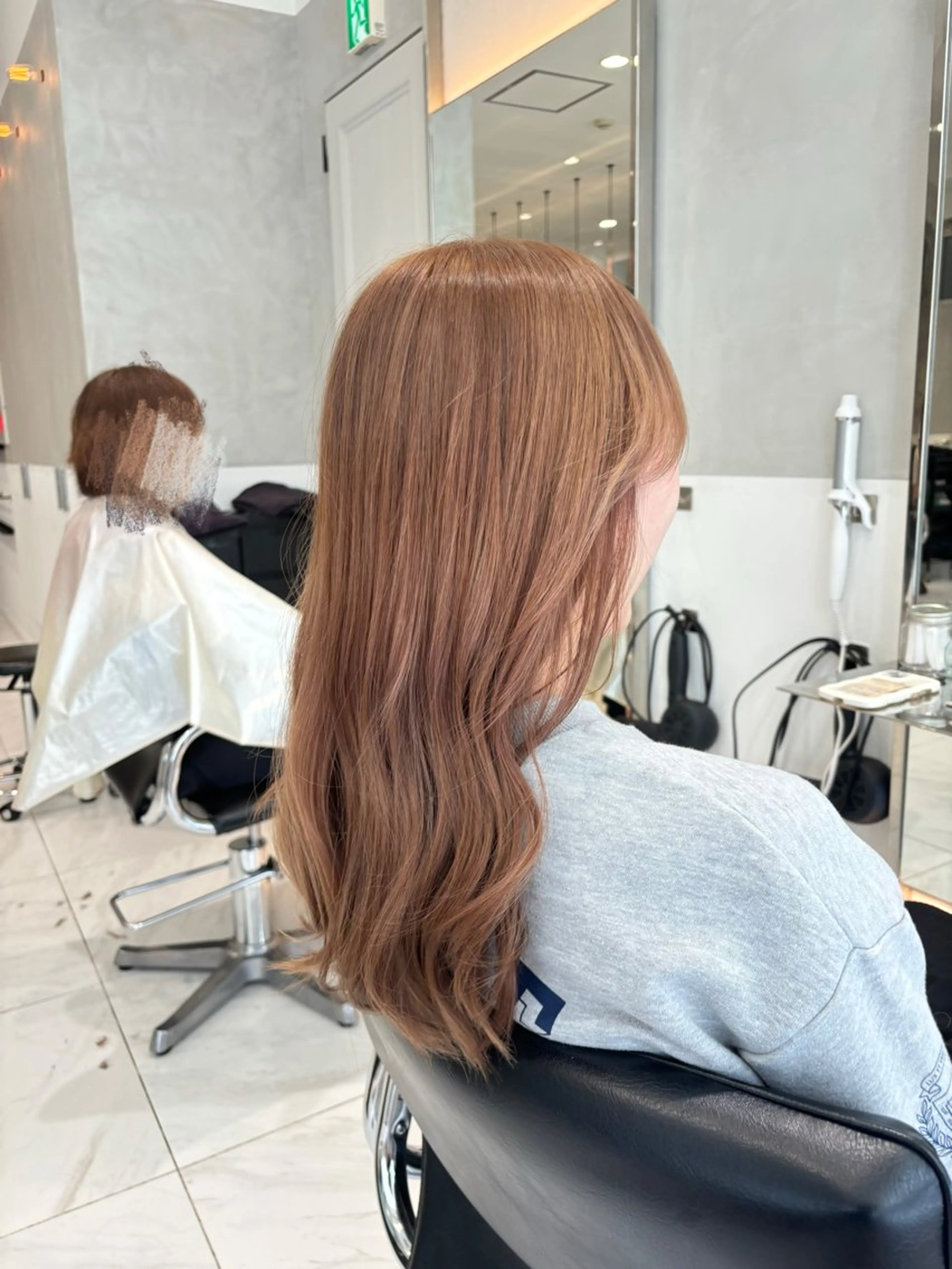 セミロング カラー ヘアアレンジ ベージュカラー ブリーチ ハイトーンカラー ミルクティーベージュ ヘアカラー ロングカット 💎モエのヘアスタイル