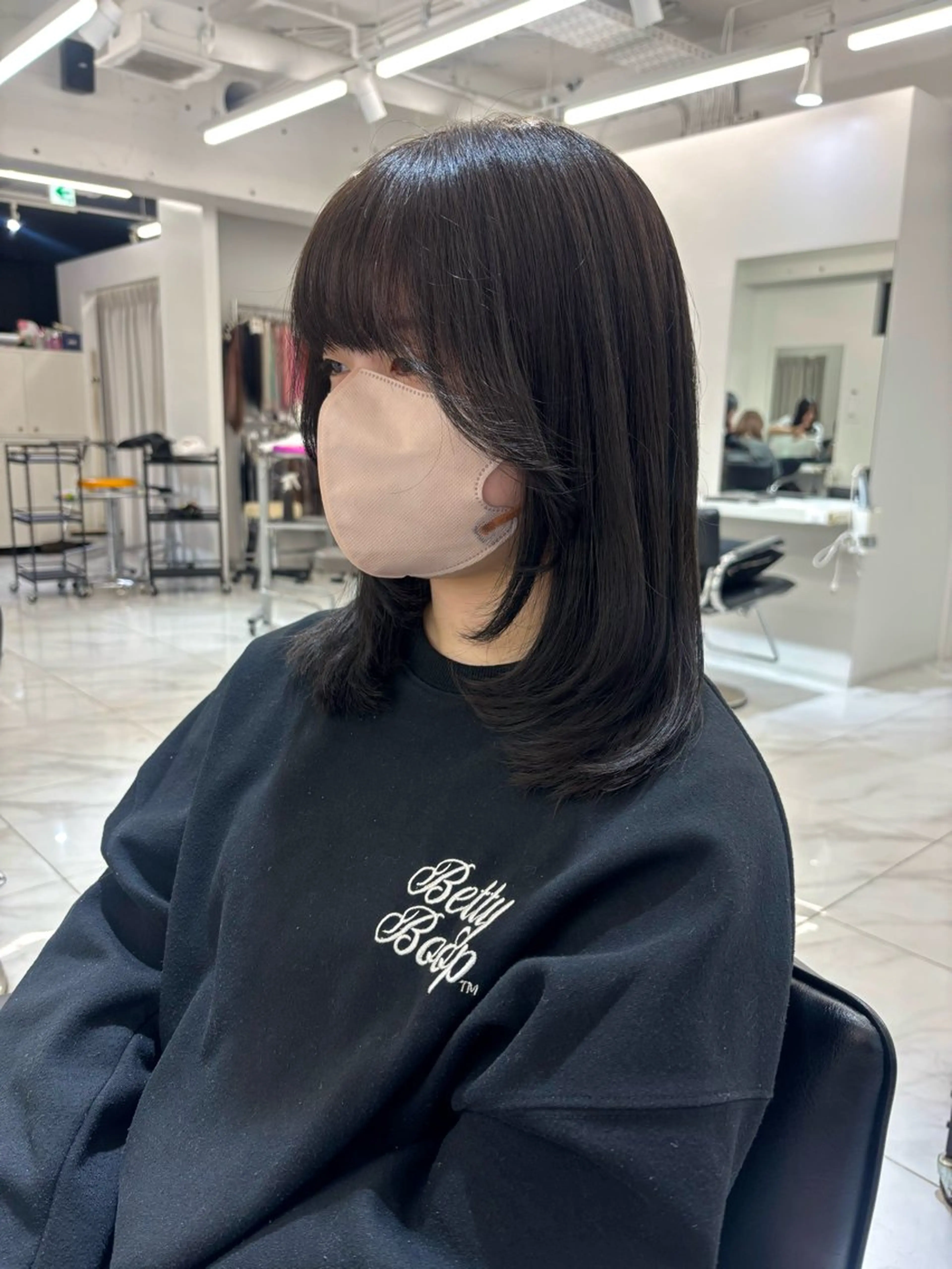 ミディアム カラー ミディアムレイヤー グレージュ 韓国風ヘア レイヤーカット レイヤー/ハイトーン 渋谷/Satsukiのヘアスタイル