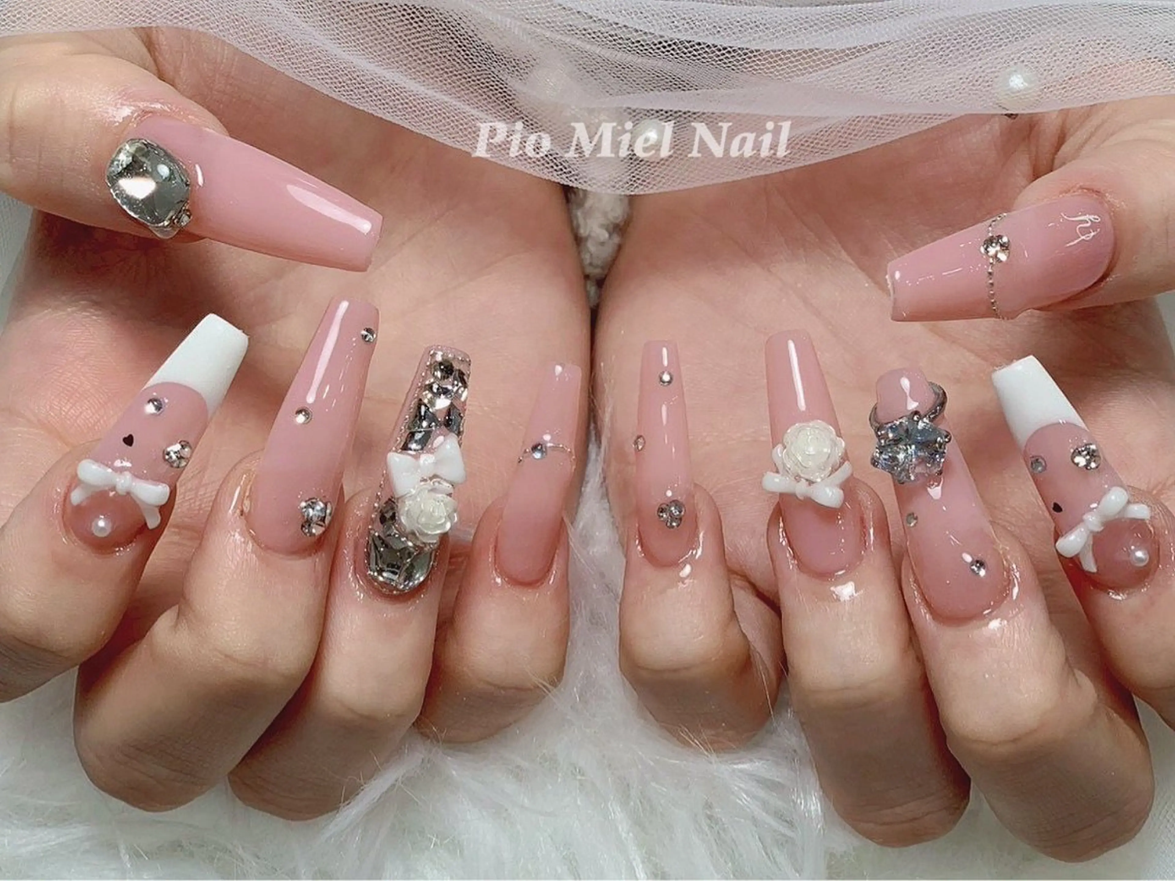 ネイル フレンチネイル ガーリー ロングネイル ピンク リボン ハンドネイル HANA 長さだしのネイルデザイン