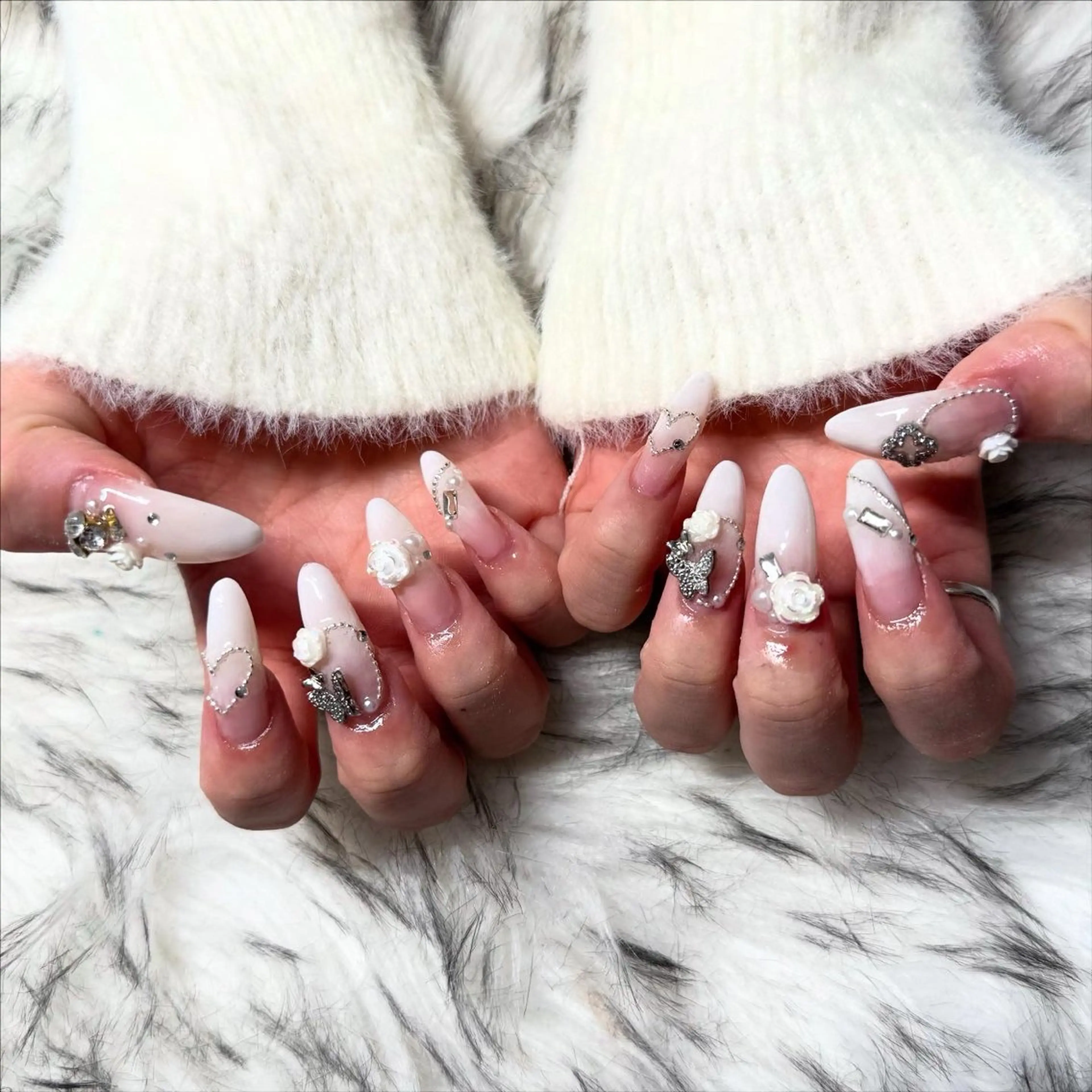 ロング ハンドネイル mao .のネイルデザイン