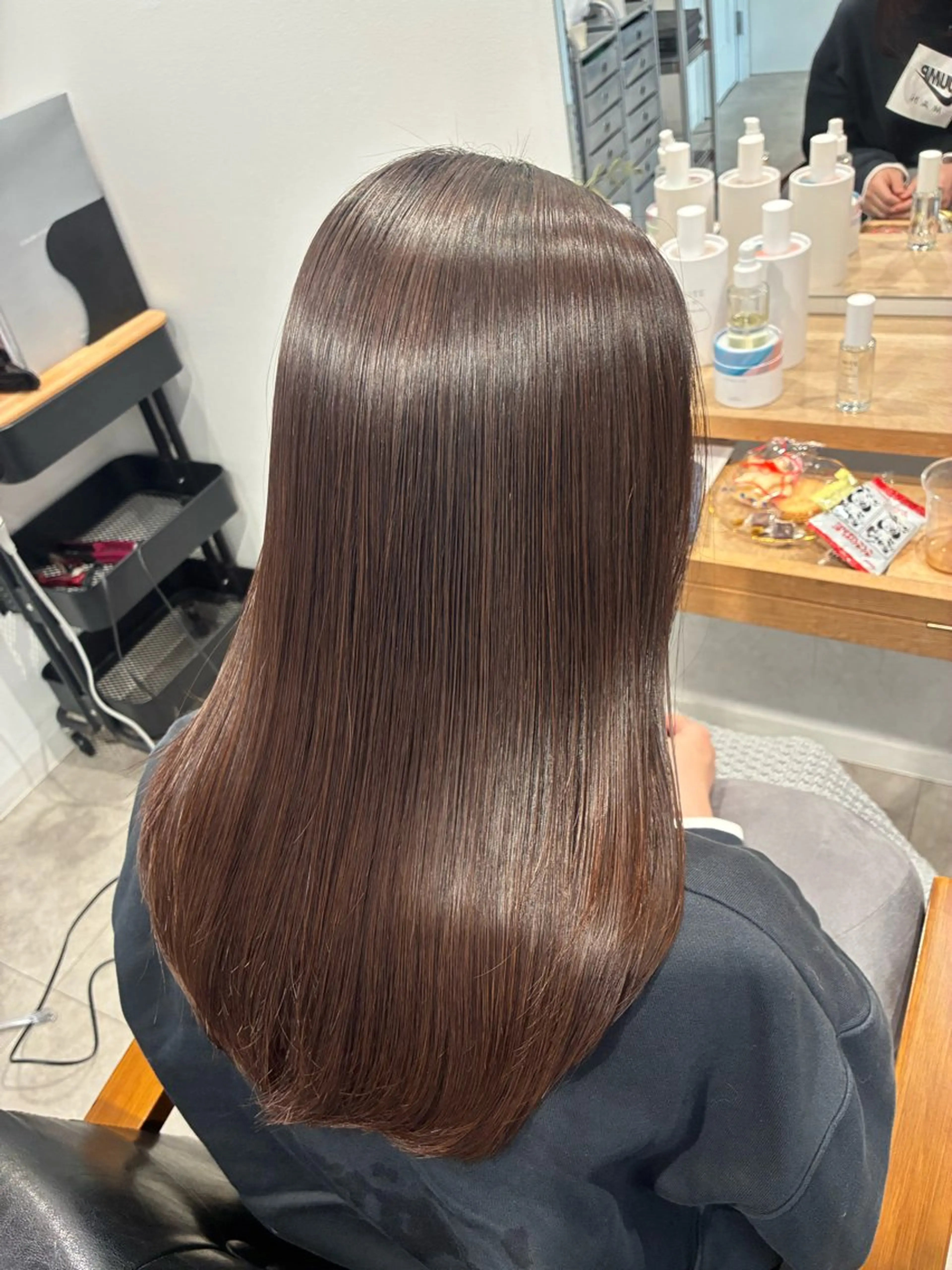 セミロング 髪質改善 トリートメント カット ヘアカラー トリートメント リベイル けんたのヘアスタイル