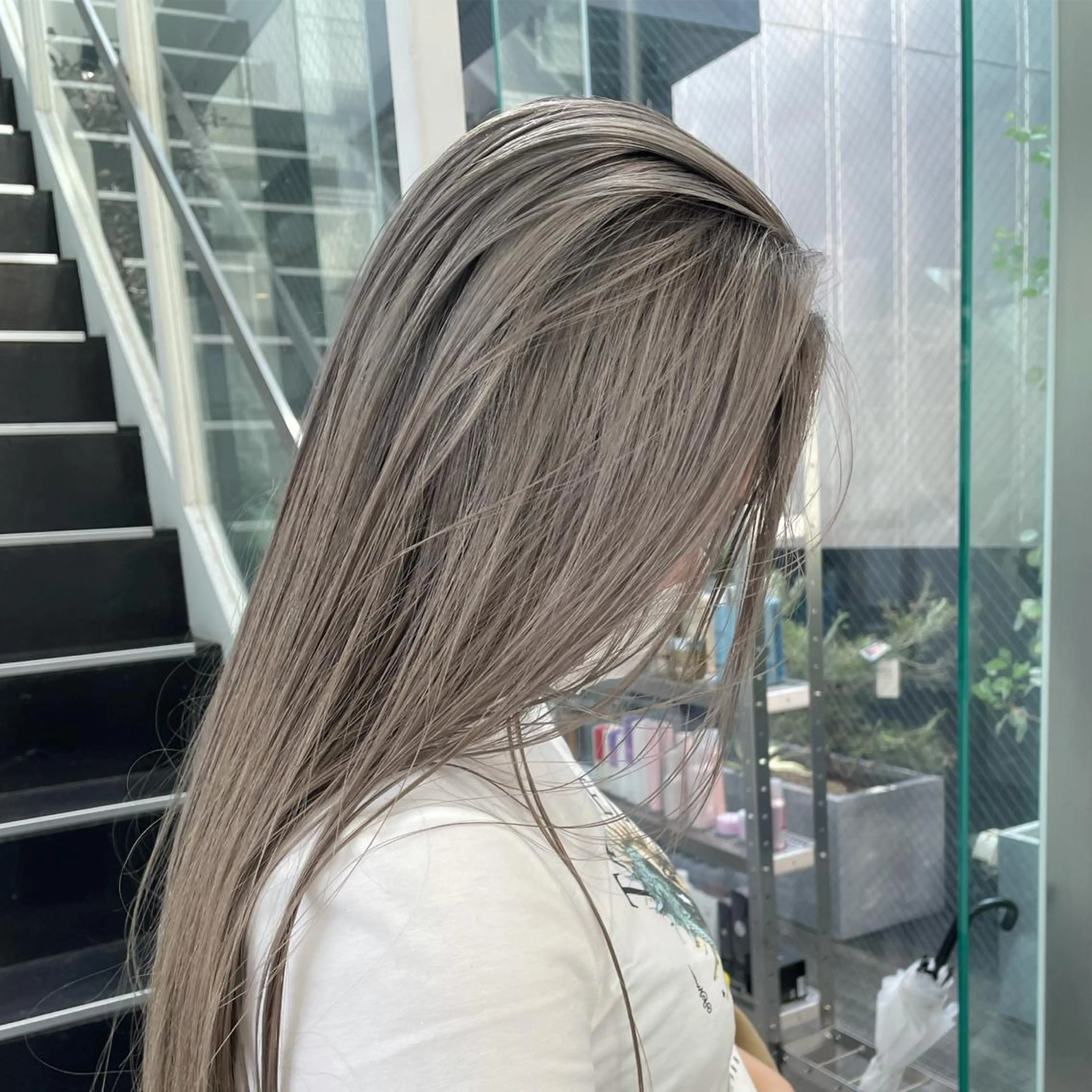 ロング カラー miyu ハイトーン/レイヤーのヘアスタイル