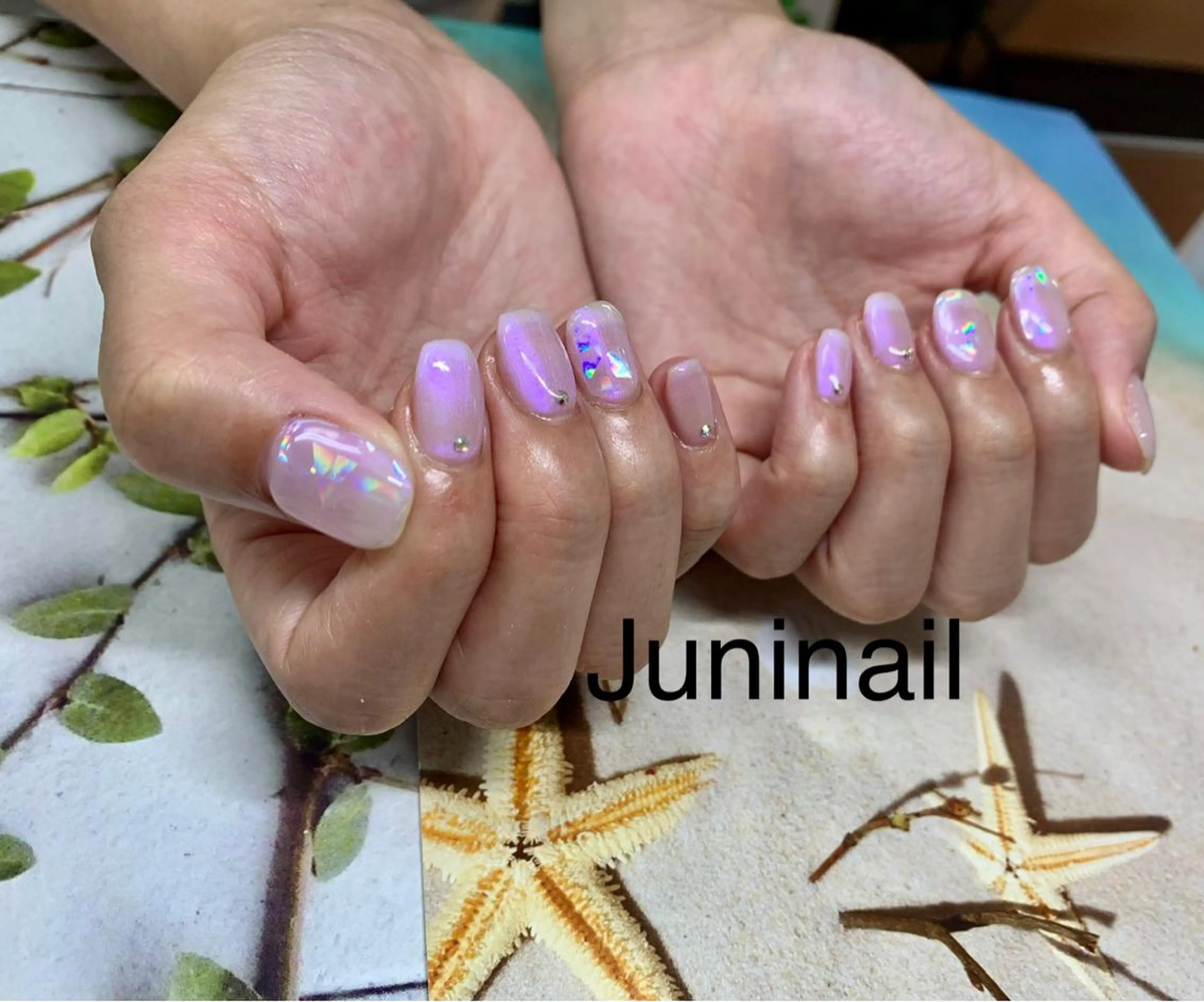 ネイル オーロラネイル クリアネイル フラッシュネイル フレンチネイル 氷ネイル・うるうるネイル ハンドネイル JuniNail 주니네일🇰🇷suのネイルデザイン