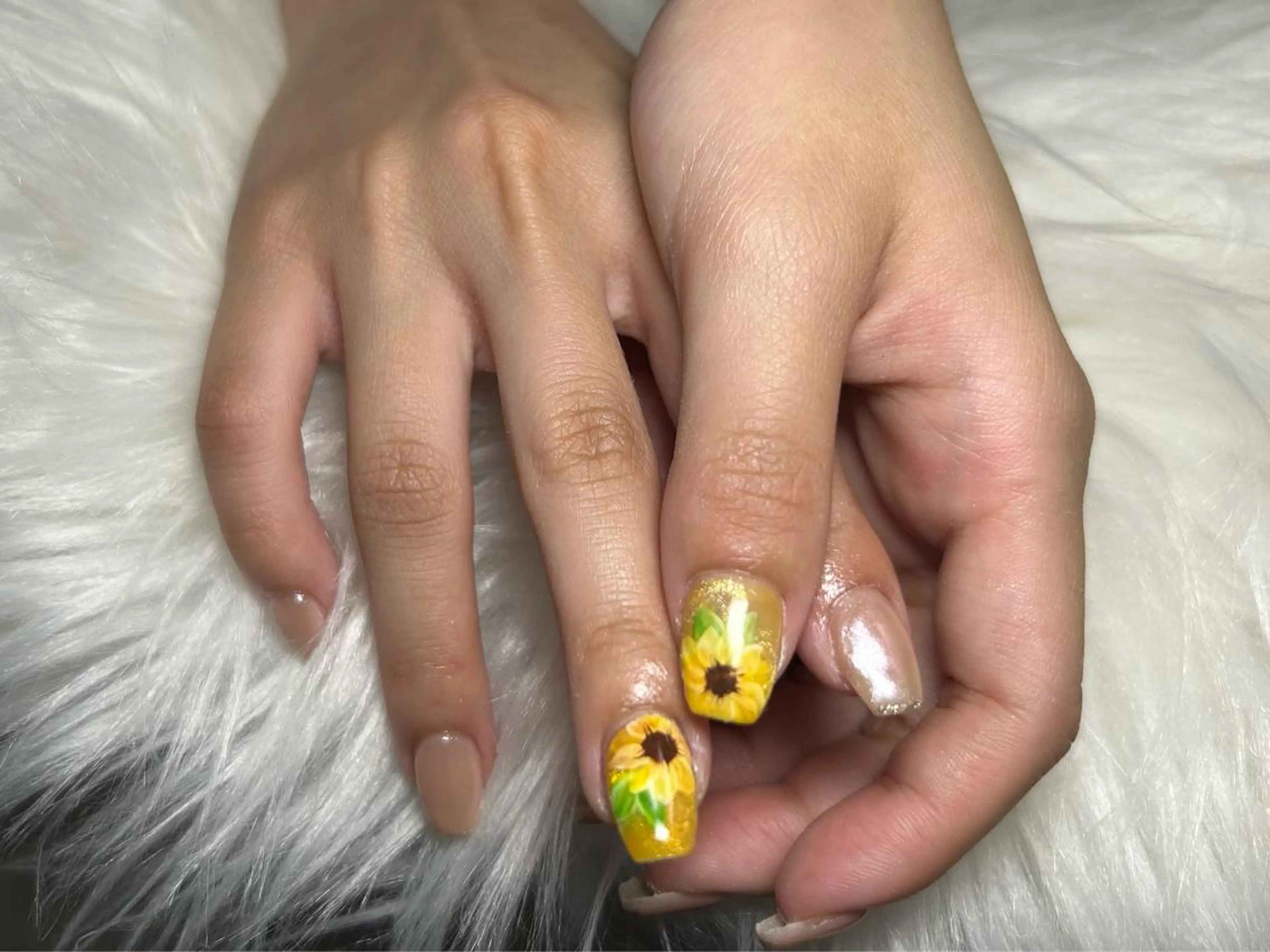 ミディアム ハンドネイル renard.所属・nail salon Renardのネイルデザイン
