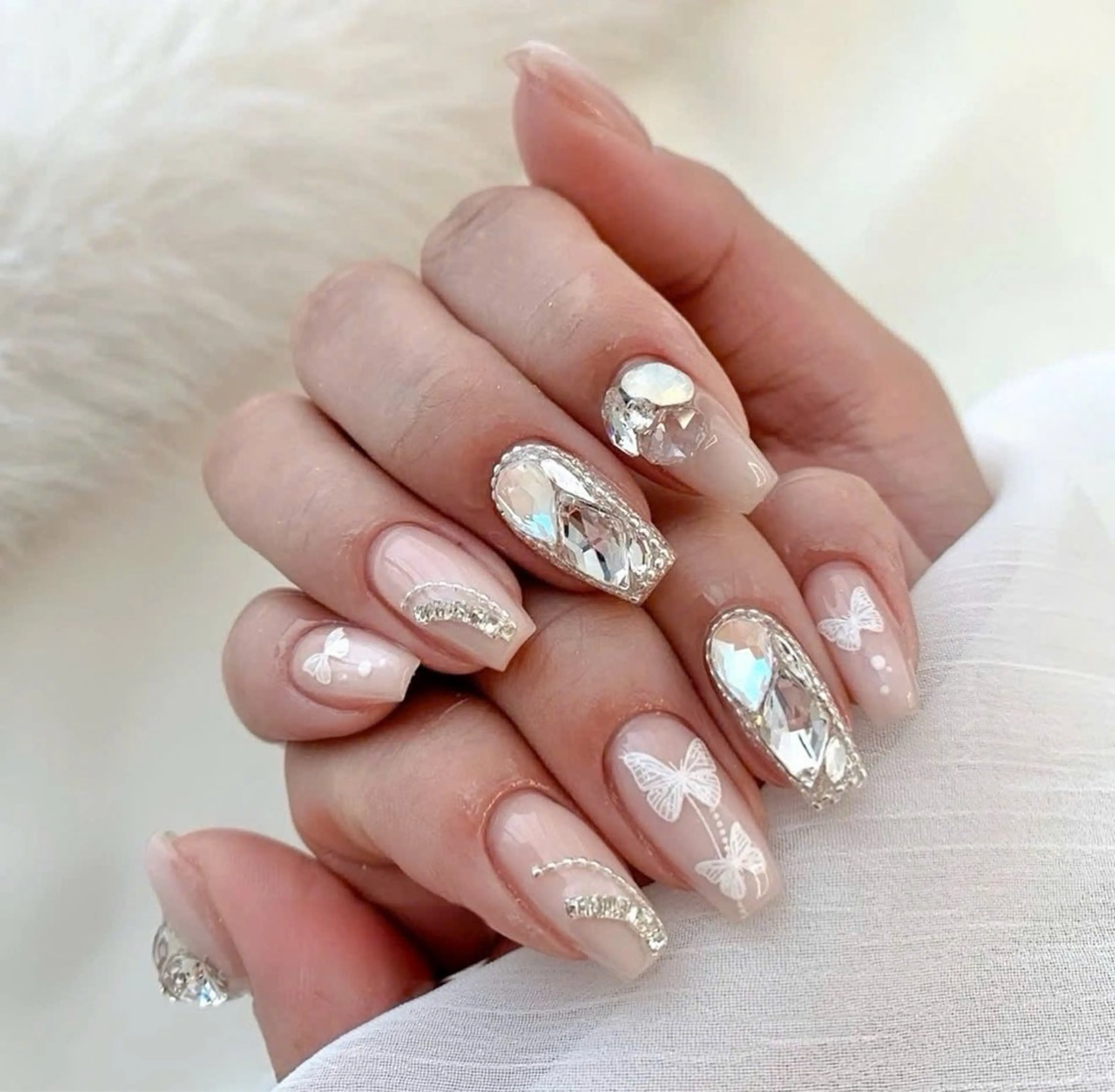 ネイル フラッシュネイル フレンチネイル グラデーション キラキラネイル 韓国ネイル ハンドネイル LynaOtsuka Nailのネイルデザイン