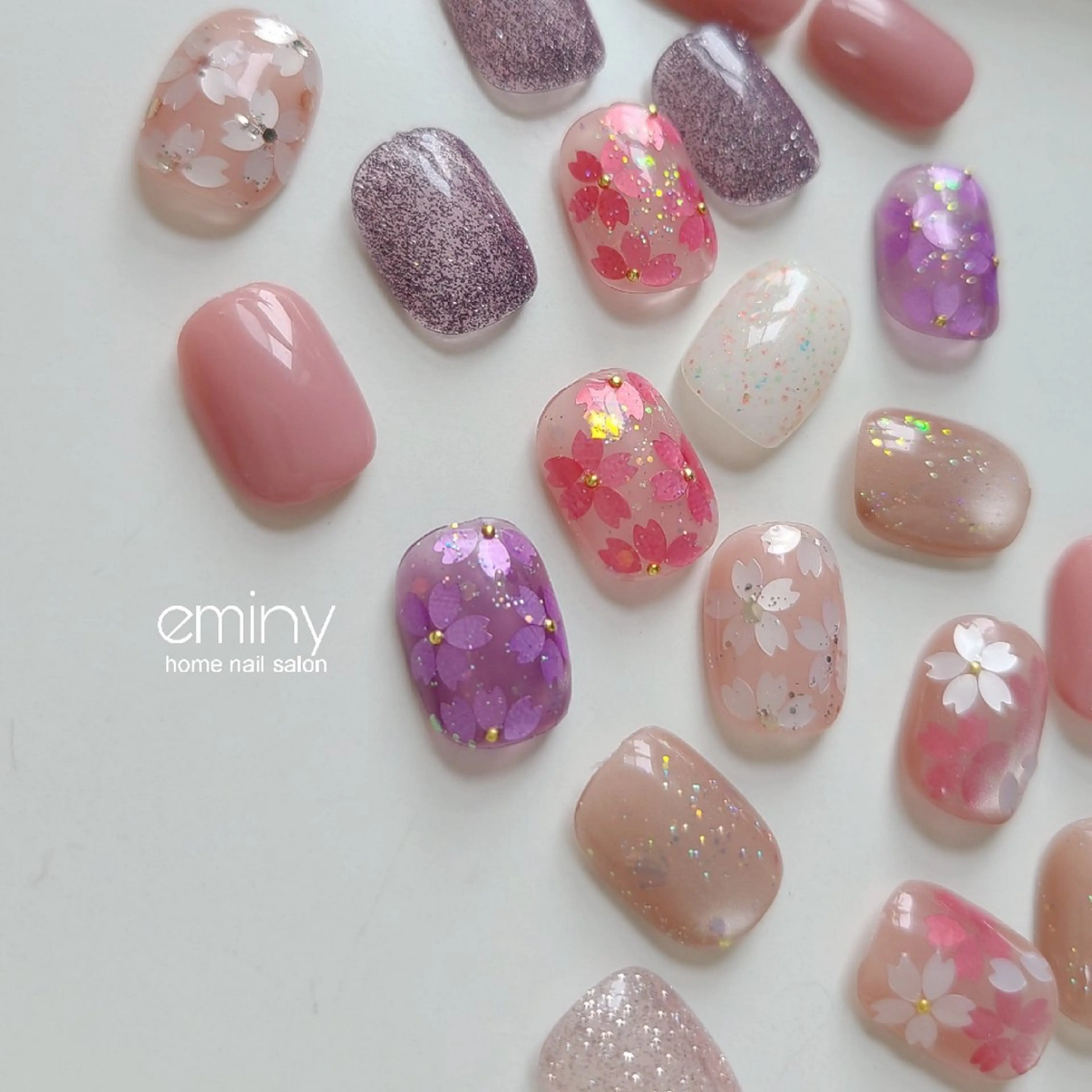 ネイル 桜ネイル フラワーネイル ジェルネイル 韓国ネイル マグネットネイル ハンドネイル nail salon  eminyのネイルデザイン
