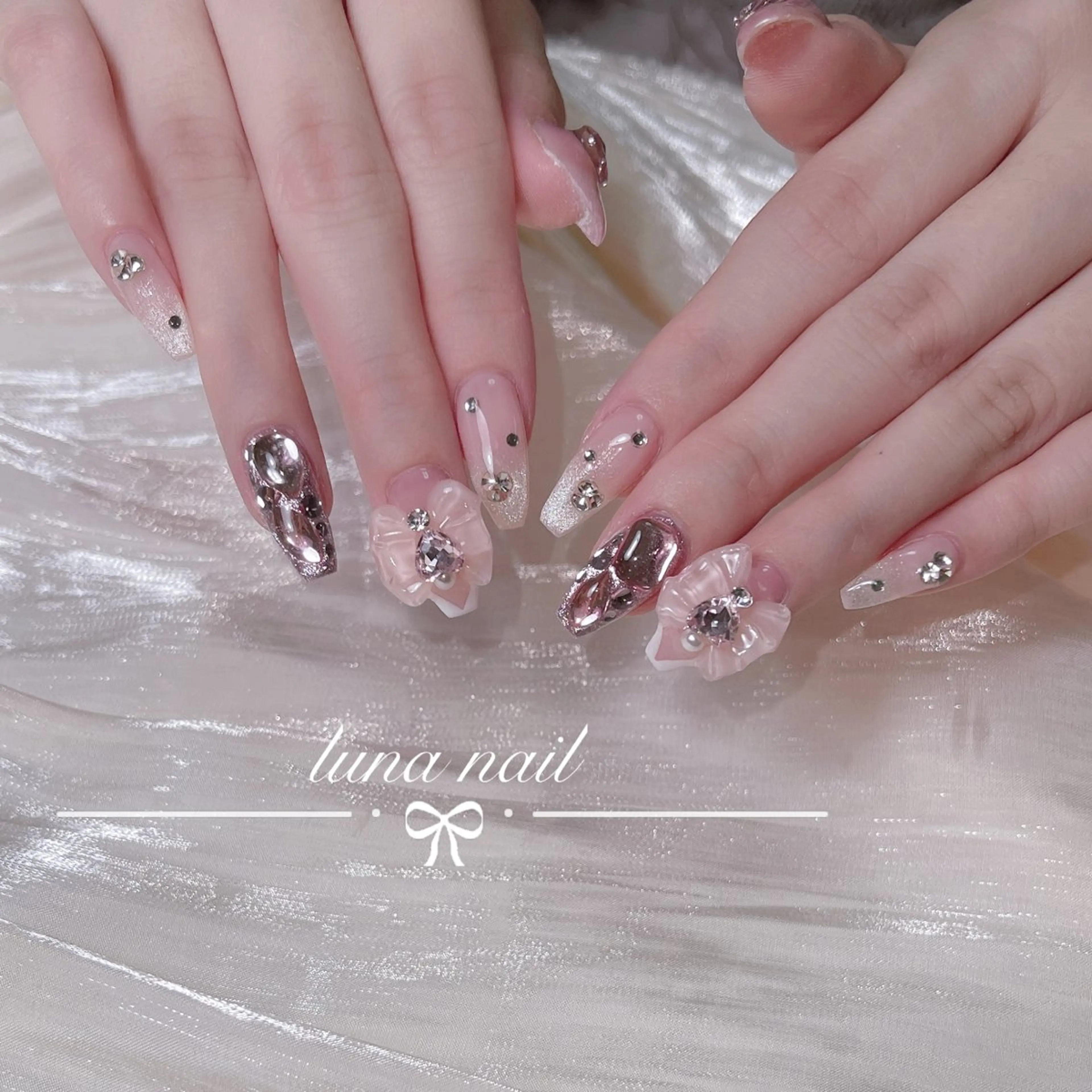 ネイル luna nail ＆eyelashのネイルデザイン