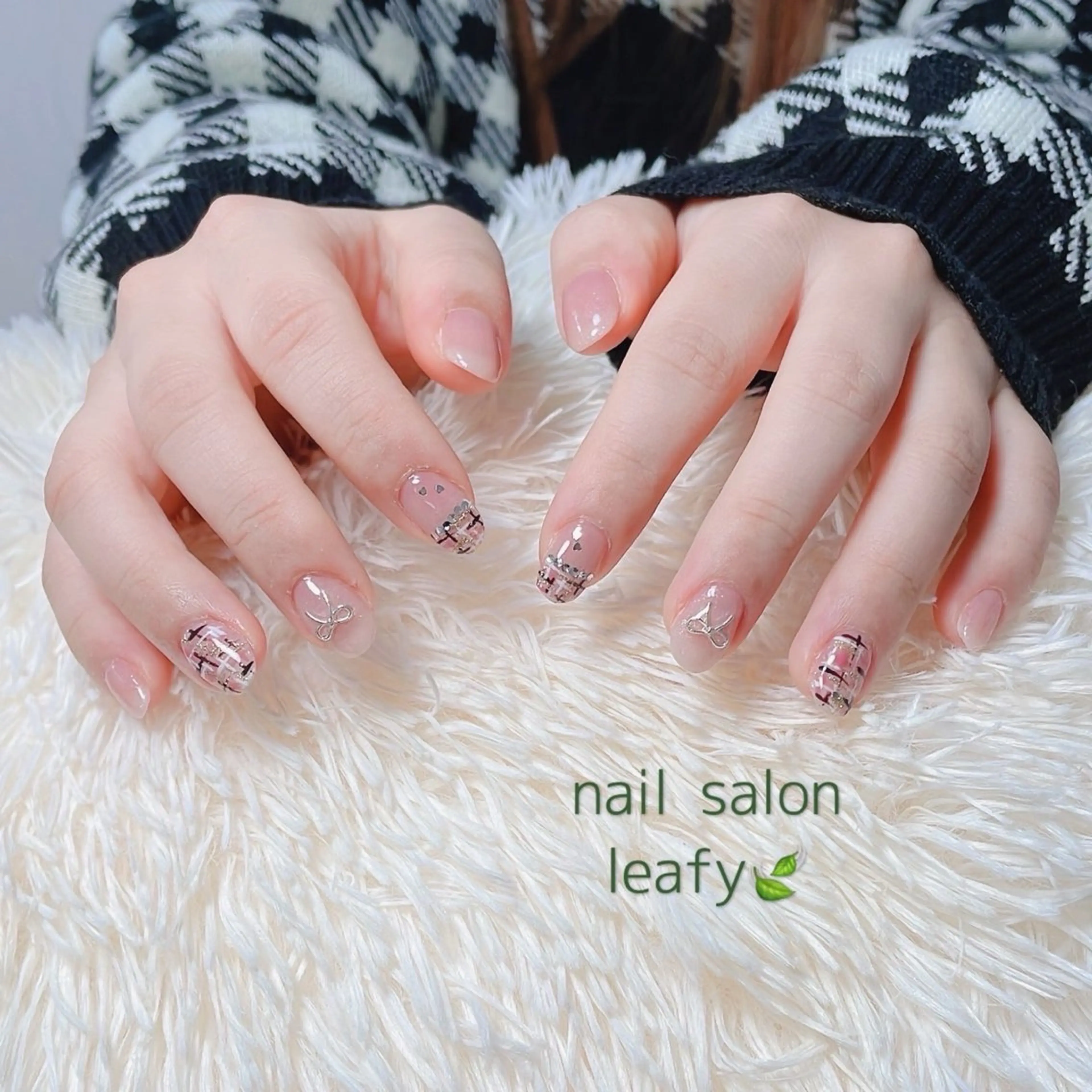 ネイル ピンク リボン ツイードネイル バレンタイン ハンドネイル ネイルサロン leafyのネイルデザイン