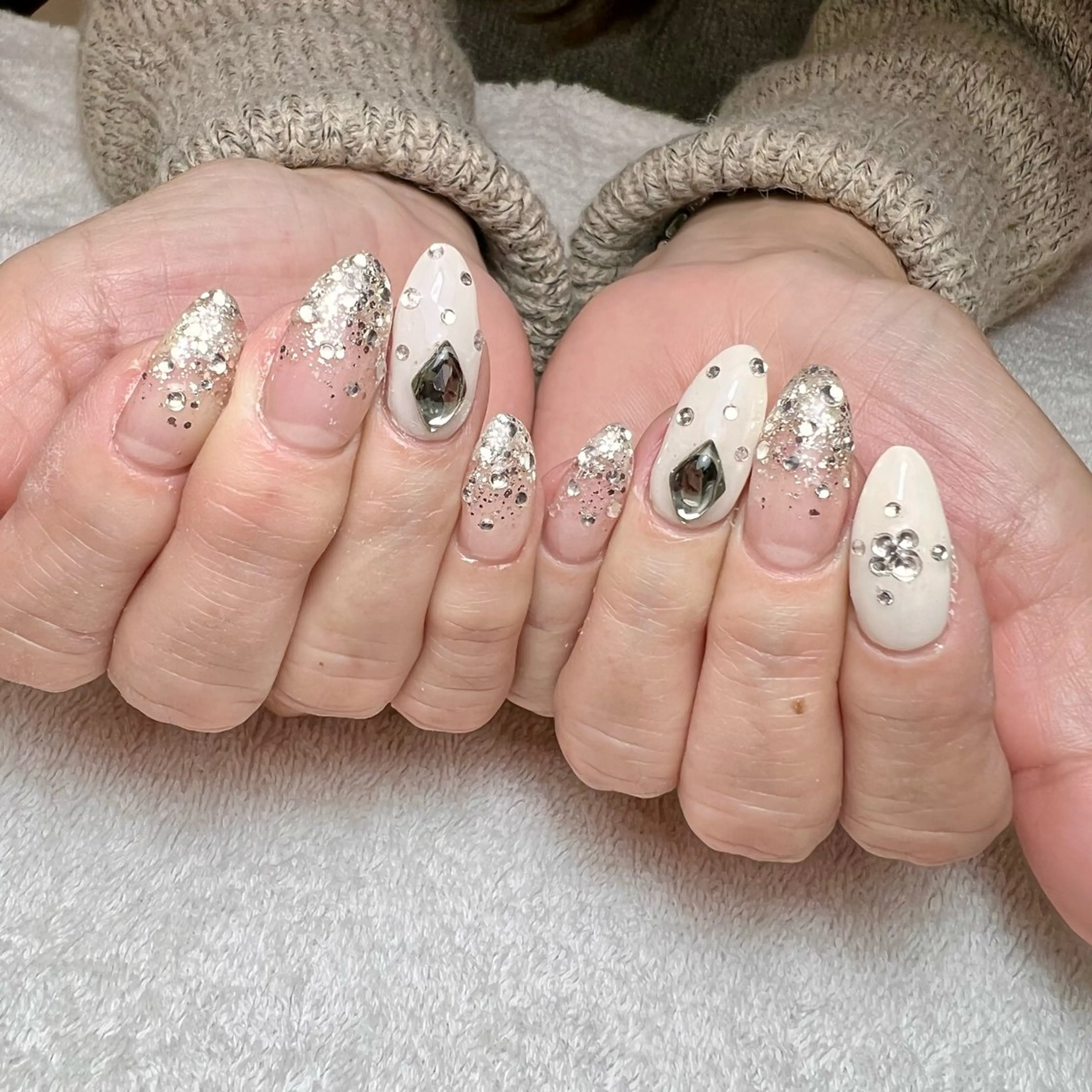 ネイル ロングネイル ハンドネイル COCO+所属・COCO +のエステ・リラクイメージ