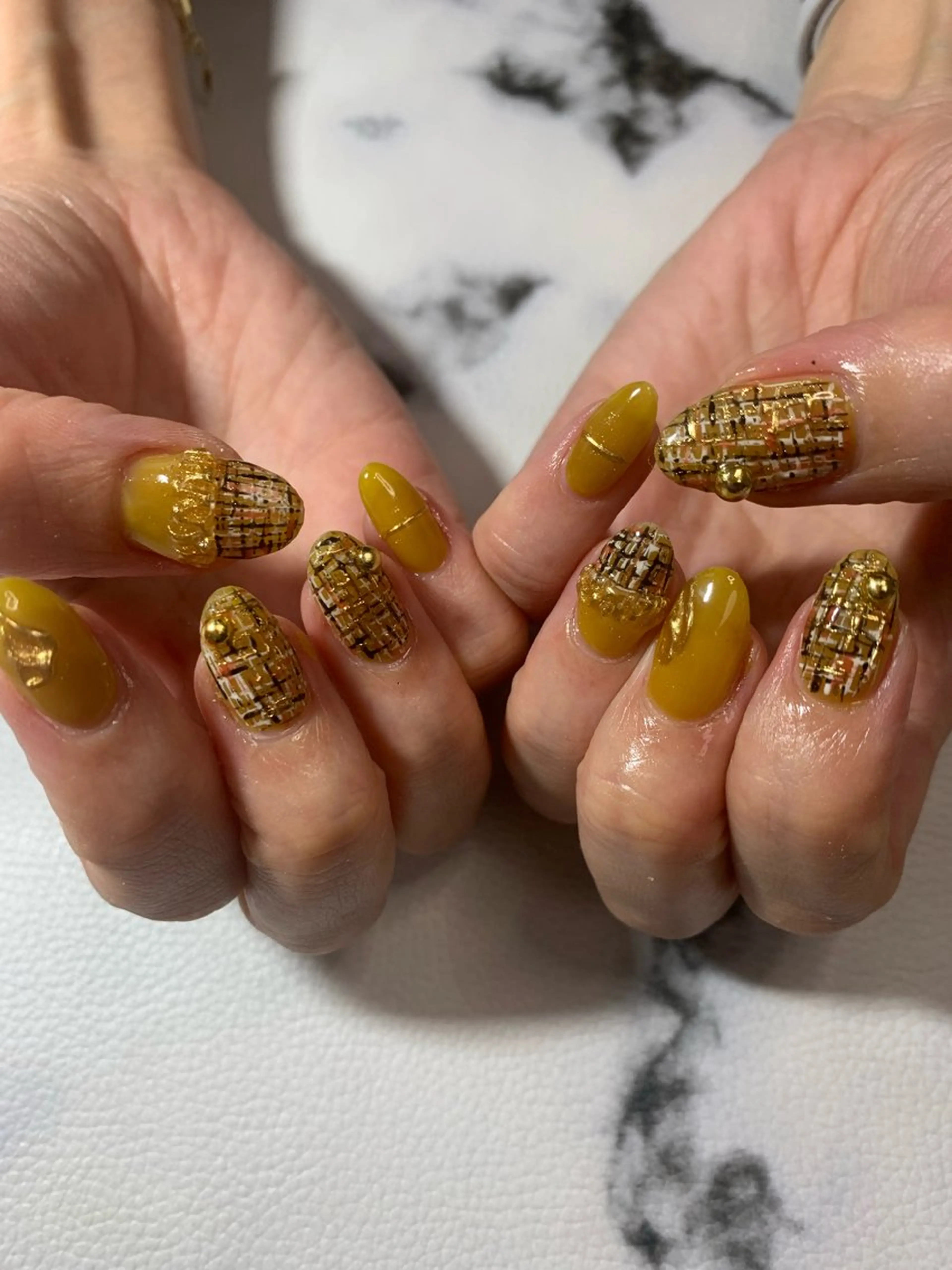 ネイル ゴールド ミラーネイル ツイードネイル 北川 恭子のネイルデザイン