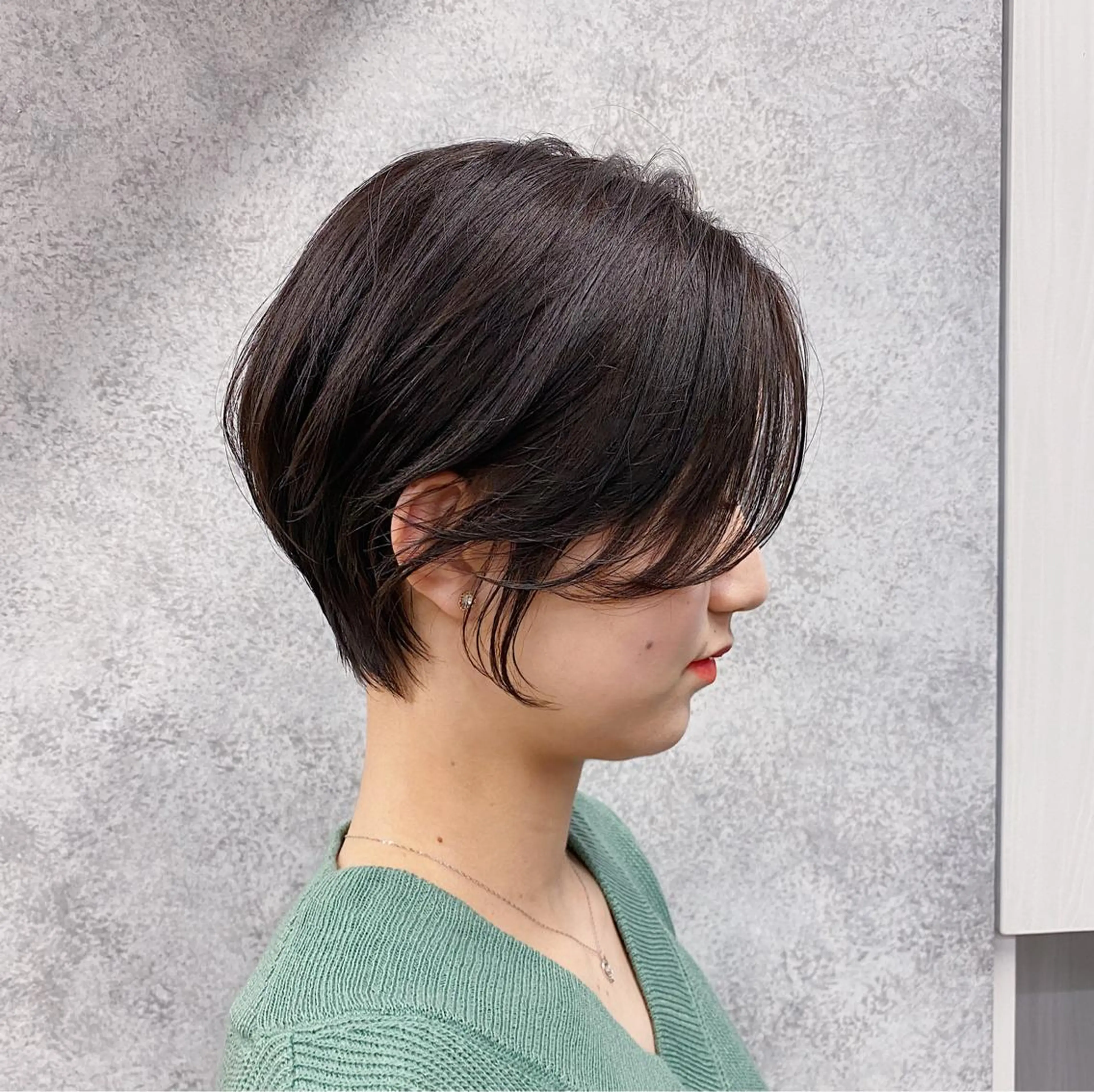 ショート くびれヘア 顔周りカット ショートヘア 大人お洒落女子❤︎ Ayakoのヘアスタイル