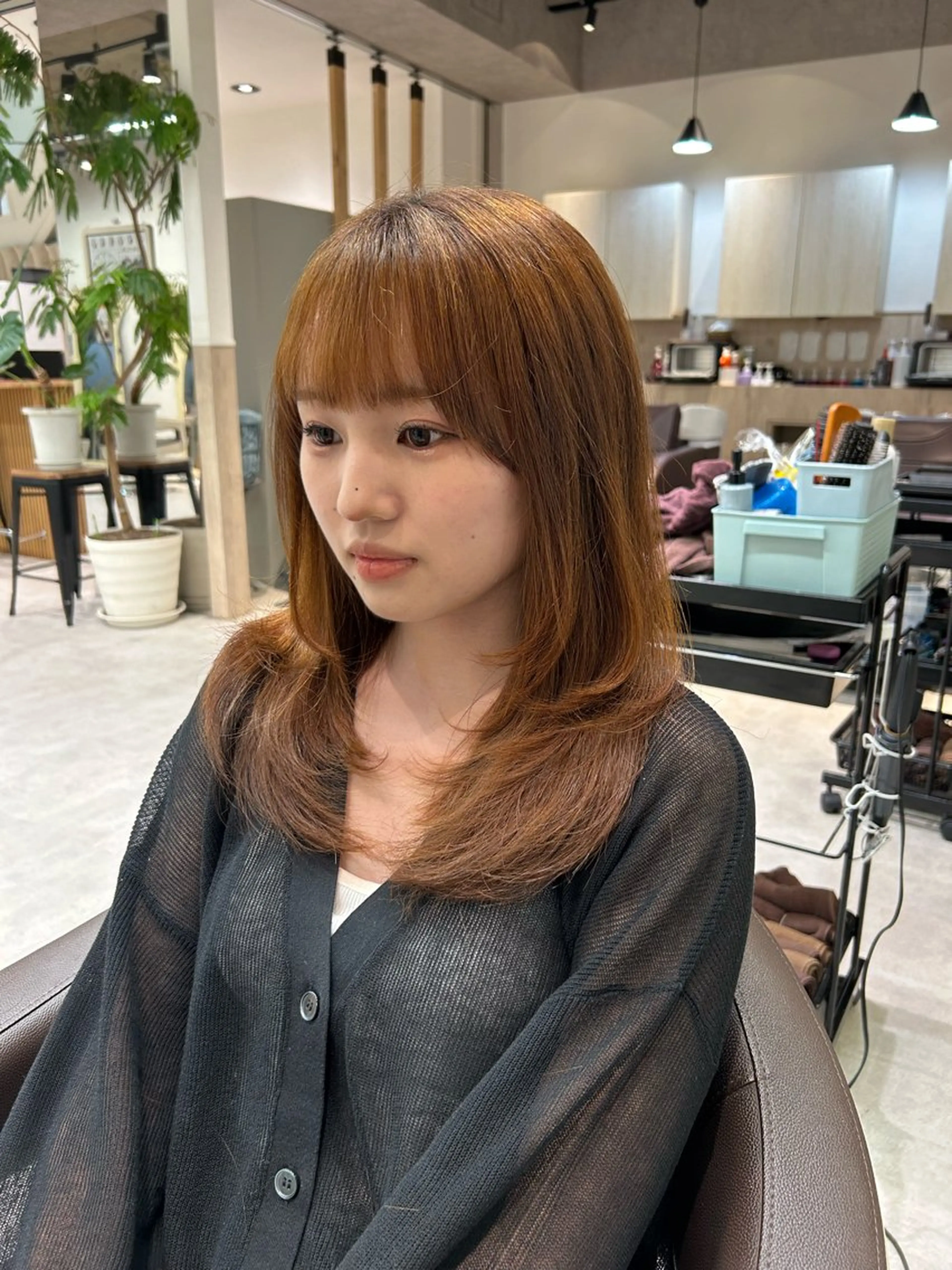 ロング レイヤーカット 縮毛矯正 THE ESCALA 町田所属・町田縮毛矯正/ 髪質改善/美髪特化のヘアスタイル