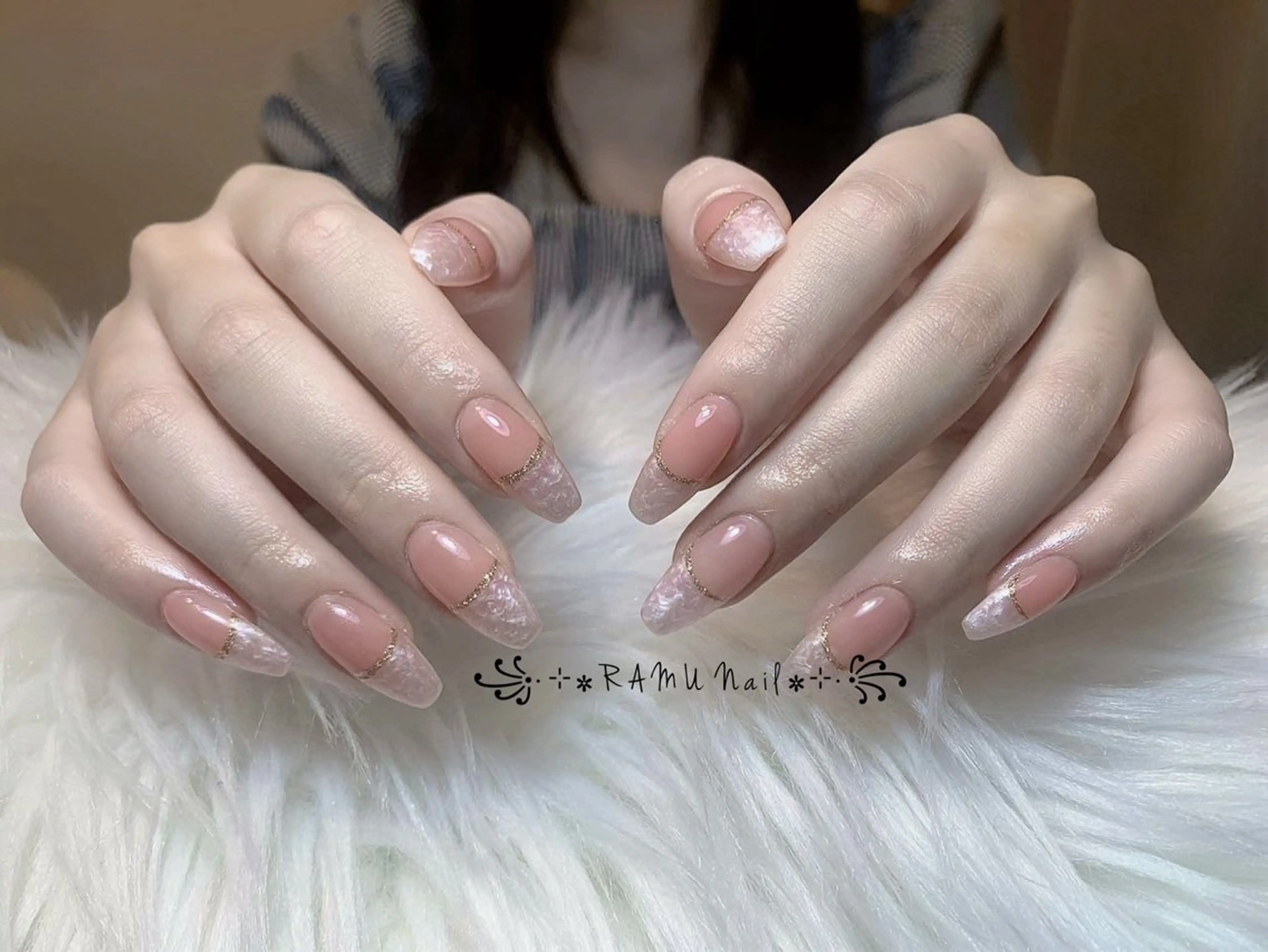 ネイル キラキラネイル マグネットネイル ミラーネイル ピンク ワンホンネイル ハンドネイル RAMU Nail 恵比寿店のネイルデザイン