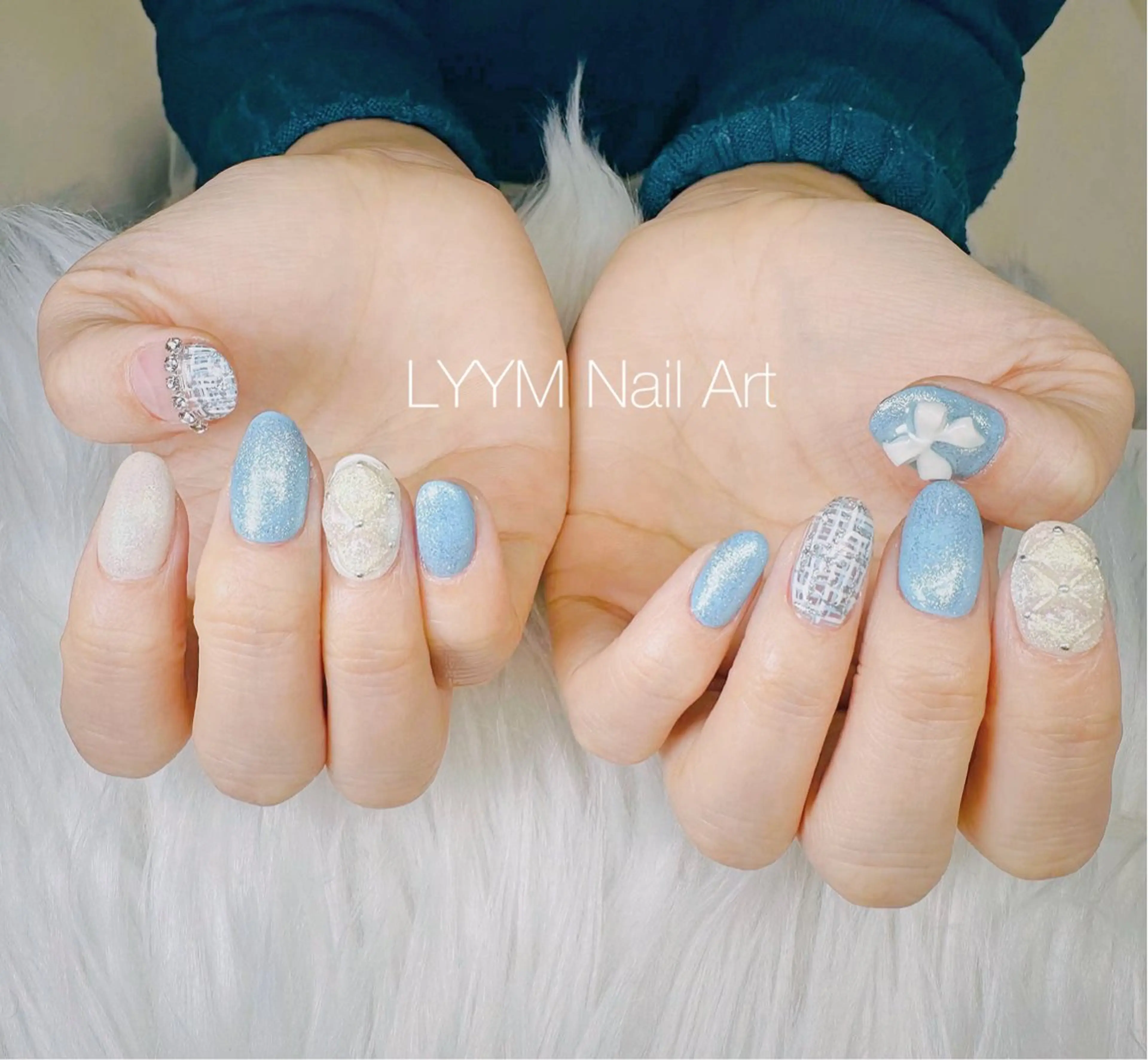 ネイル アートネイル ブルー リボン ハンドネイル LYYM Nail Salonのネイルデザイン