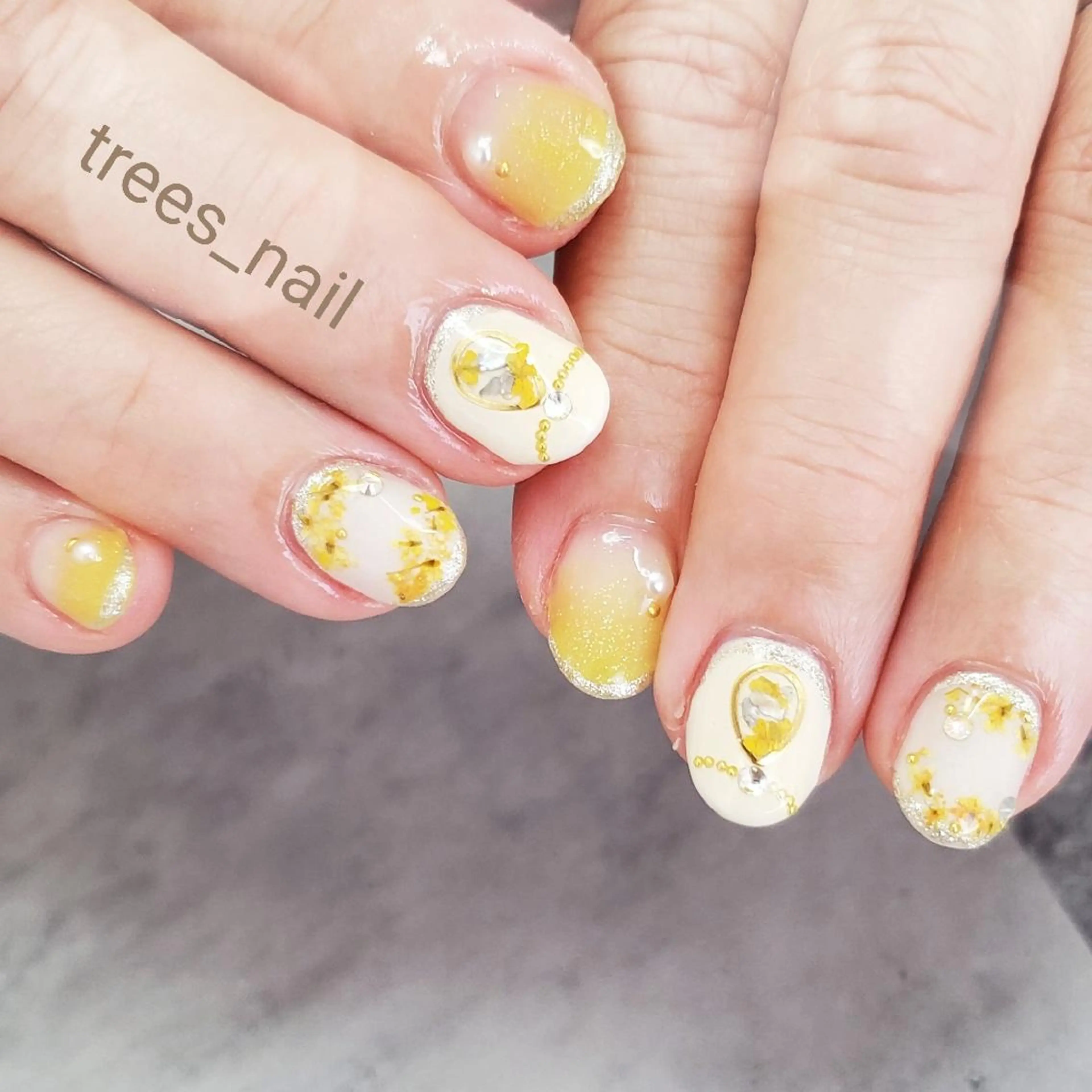 ネイル trees_ nailのネイルデザイン