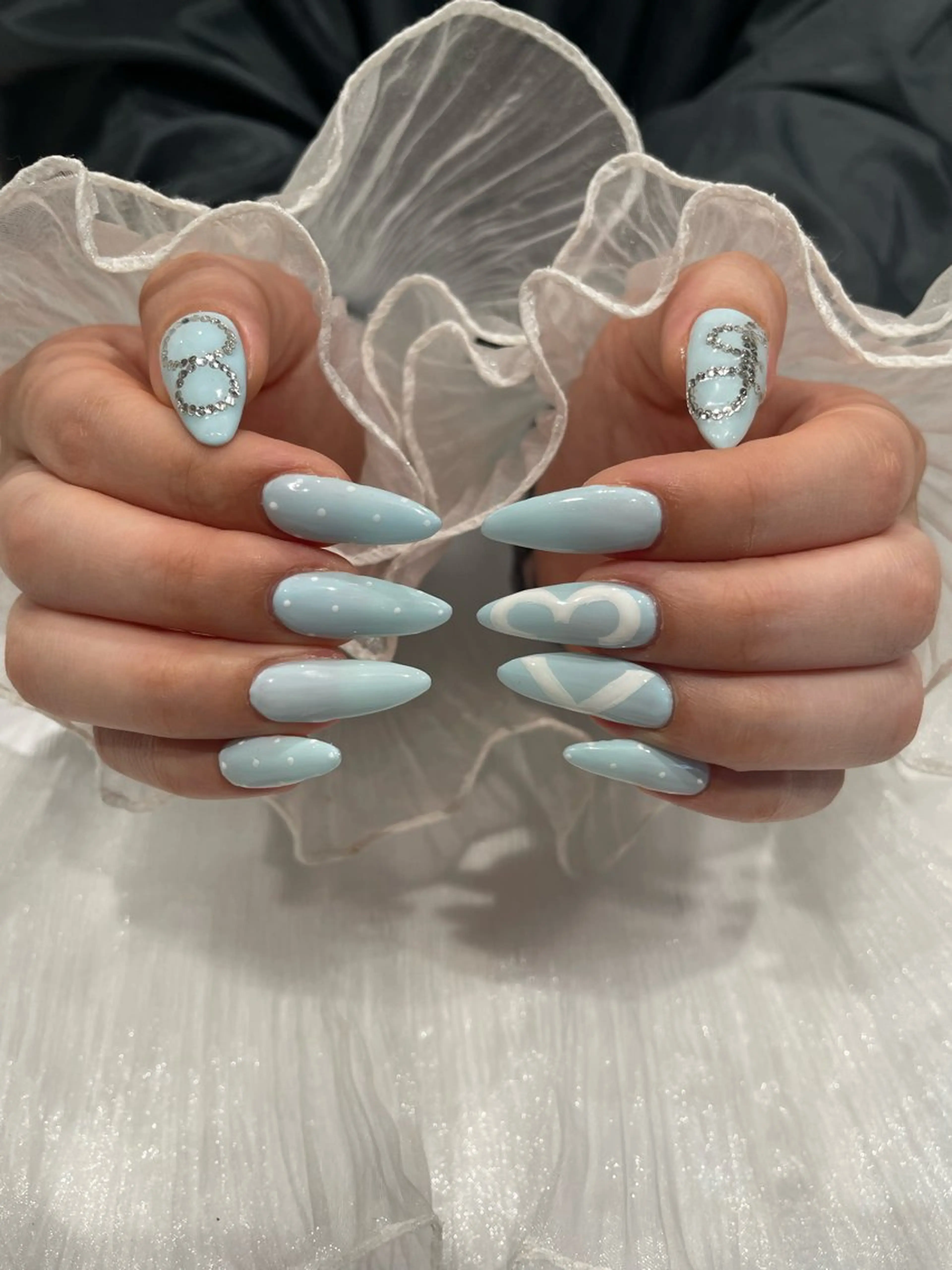 ネイル ハンドネイル るか/透明感 カラー/アレンジのヘアスタイル