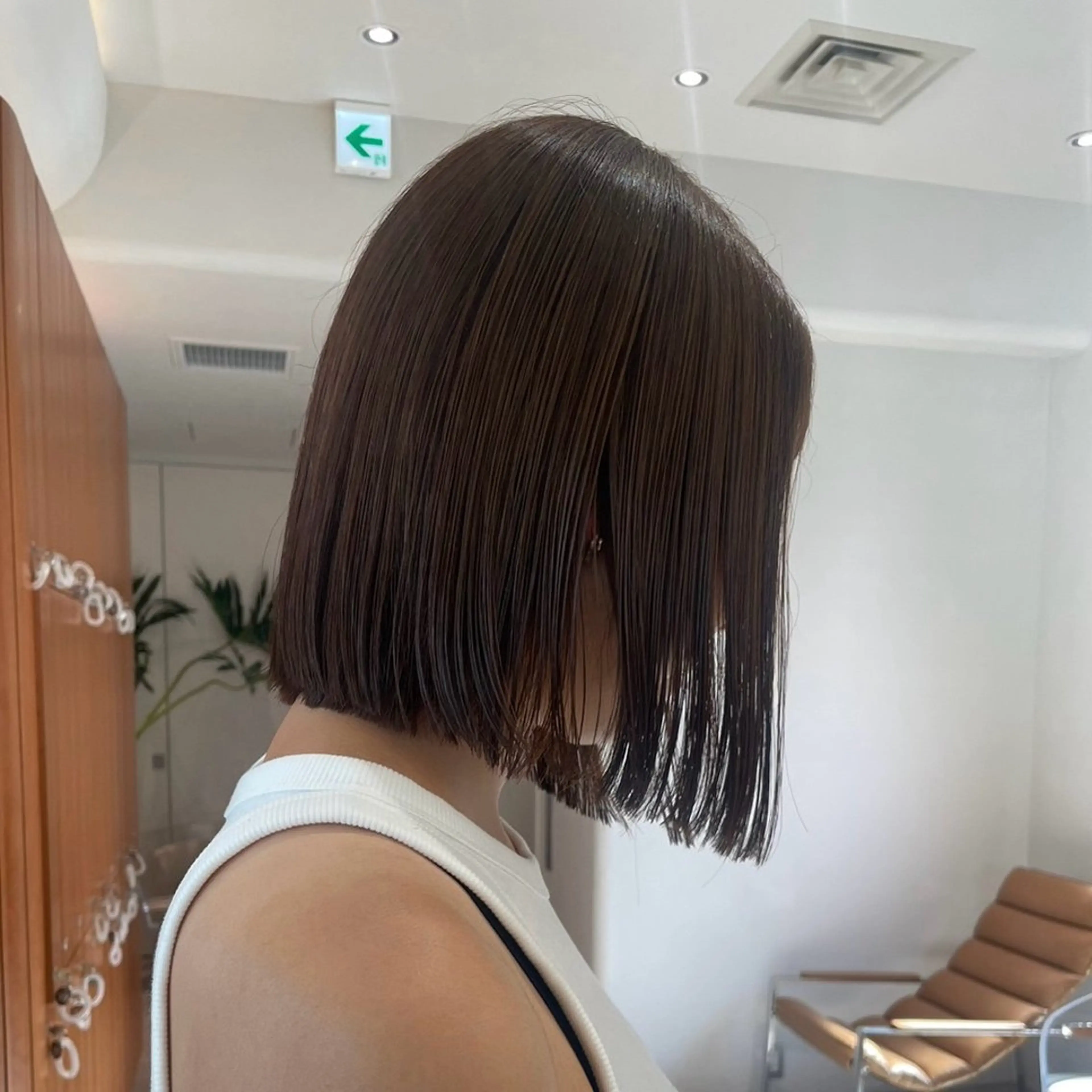 ショート パーマ 切りっぱなしボブ ボブ ストレートパーマ HAVANA  渋谷所属・くびれボブ×赤み 消しカラー/楓のヘアスタイル