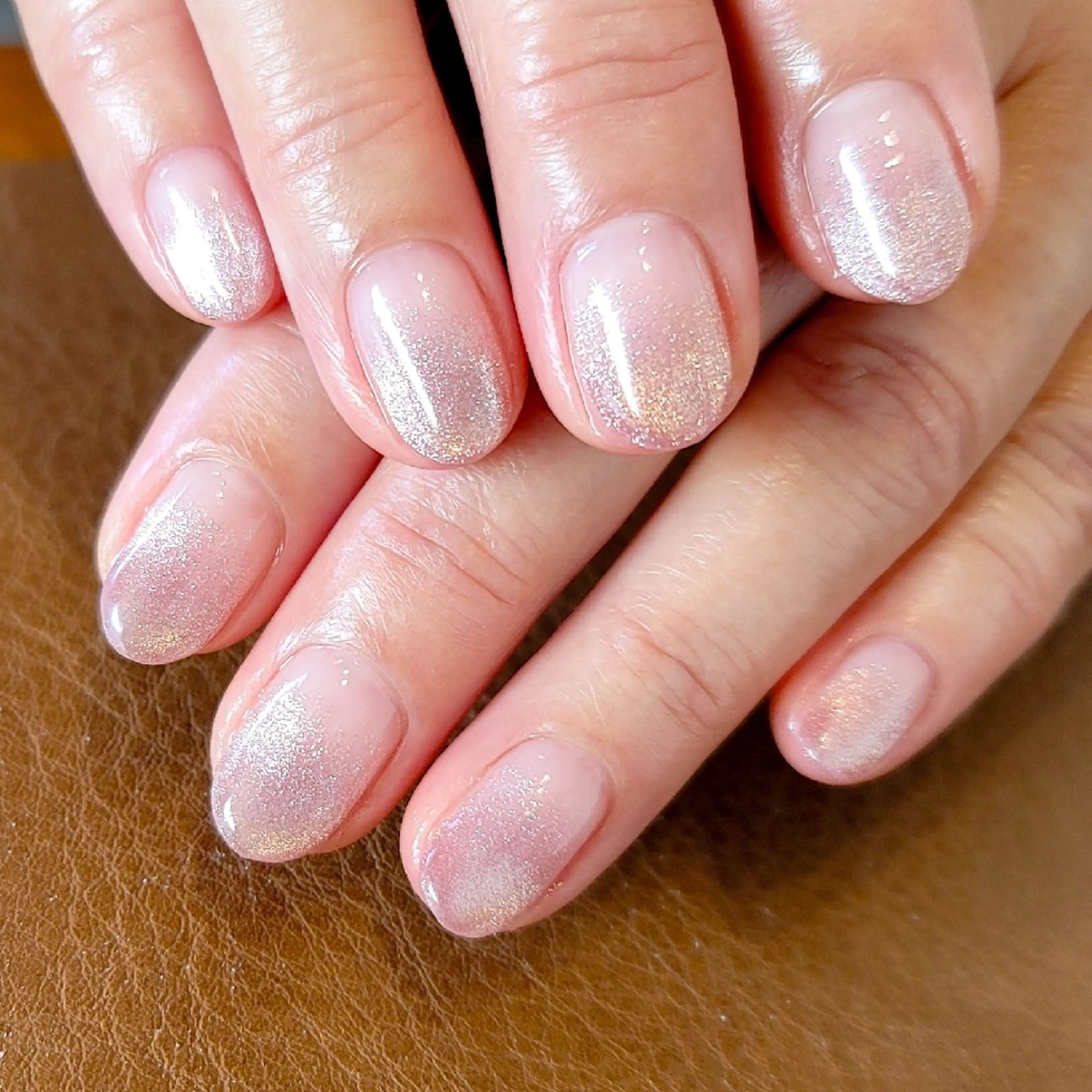 ネイル グラデーション マグネットネイル 🌲🌳🚪iiit o🌲🌳🌲のネイルデザイン