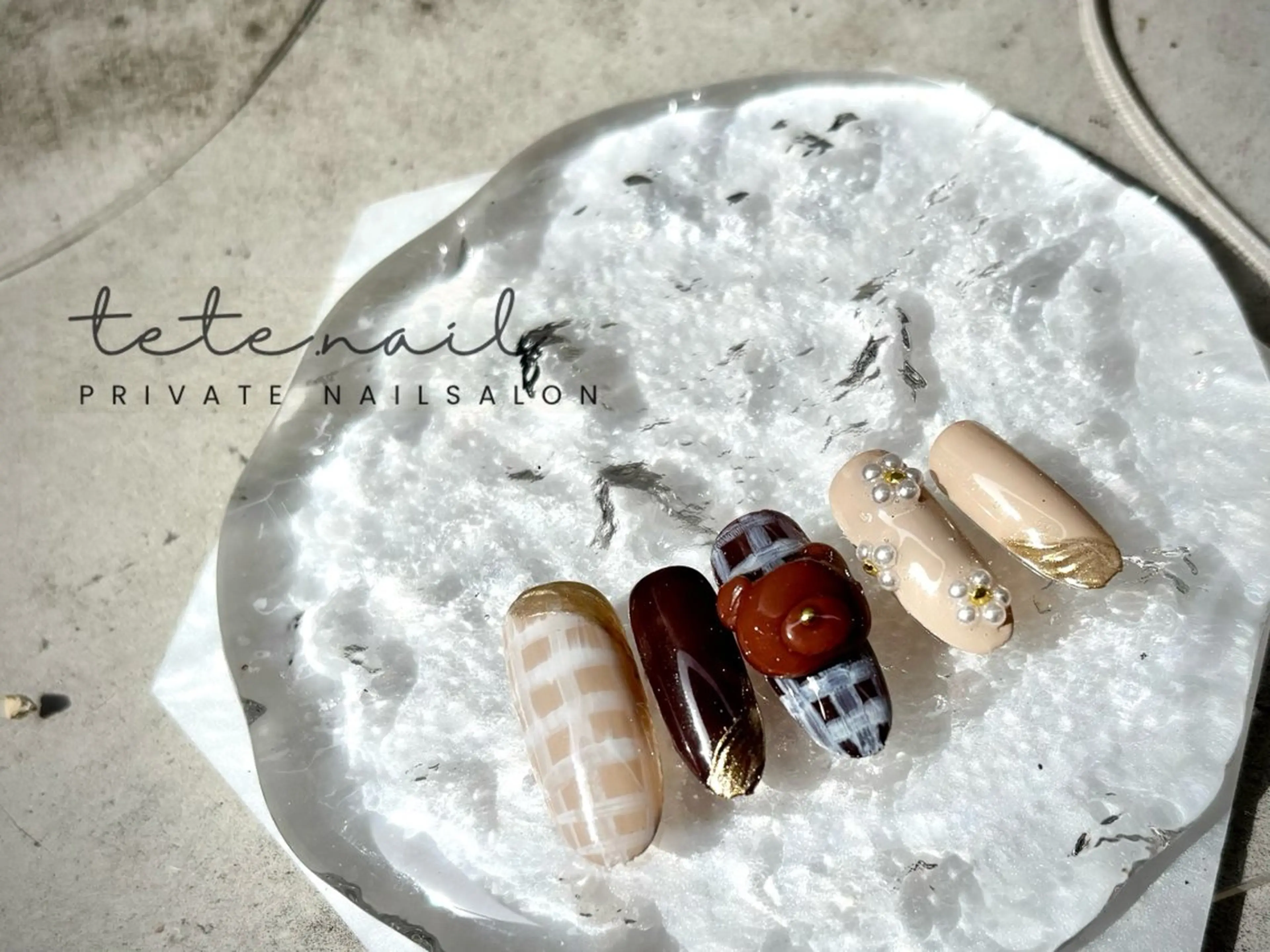 ネイル フラワーネイル ミラーネイル ハンドネイル tete. nailのネイルデザイン
