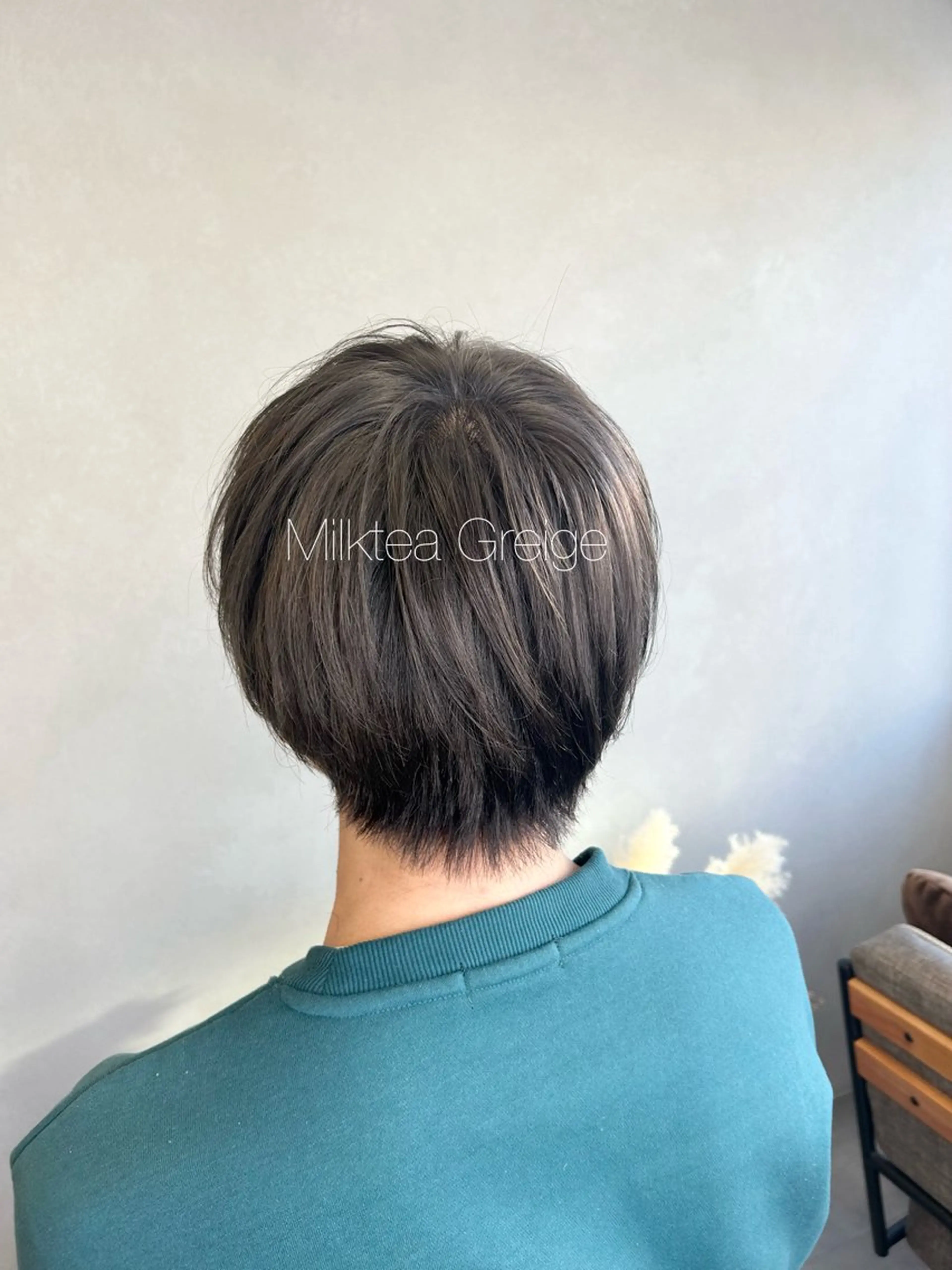 ショート カラー ブリーチ グレージュ ミルクティーグレージュ カット ヘアカラー トリートメント 暖色･似合わせカラー (廣石沙英🎀)のヘアスタイル