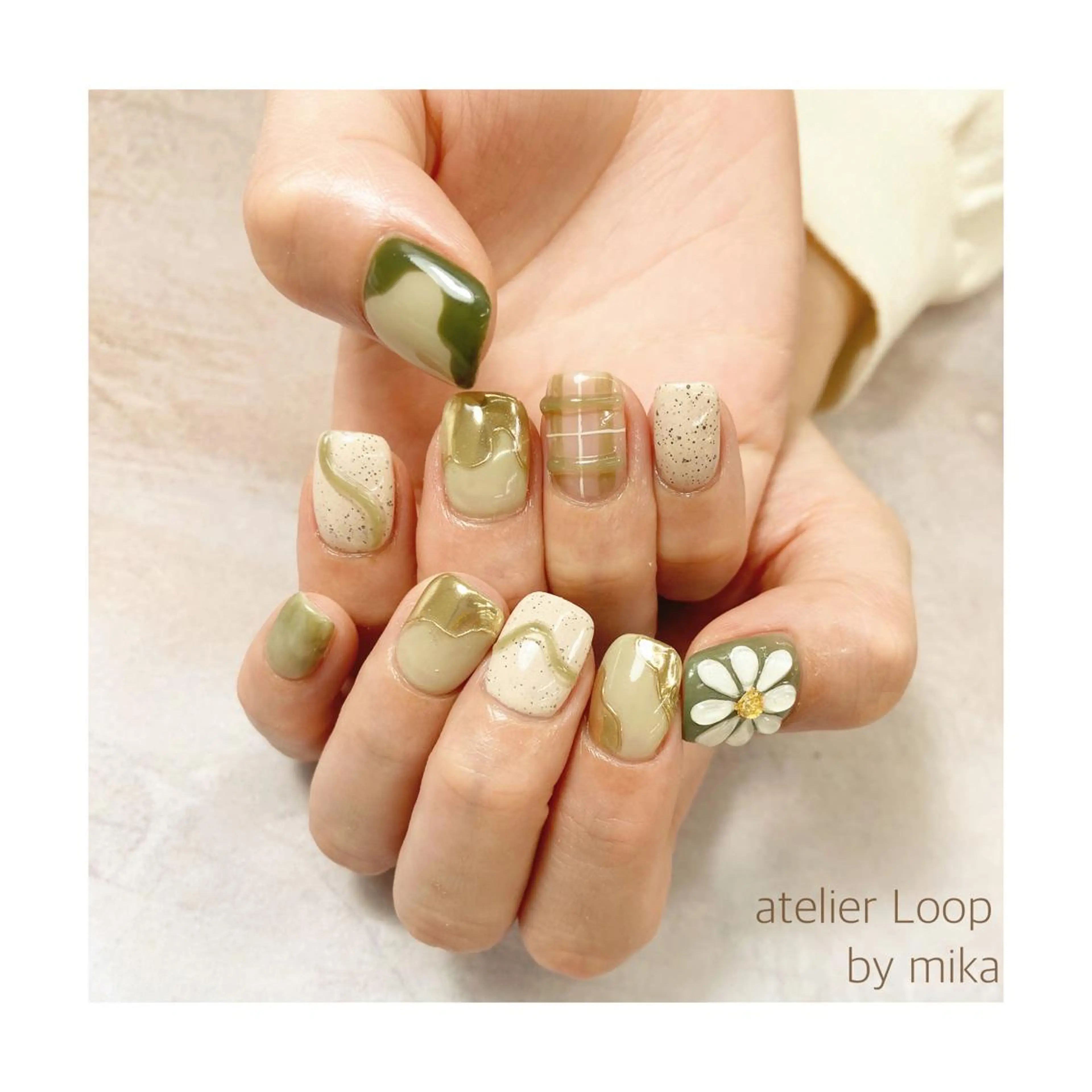 ネイル アートネイル クリアネイル ジェルネイル グラデーション 韓国ネイル ハンドネイル atelierLoopbyshiho所属・atelier Loop♪MIKAのネイルデザイン