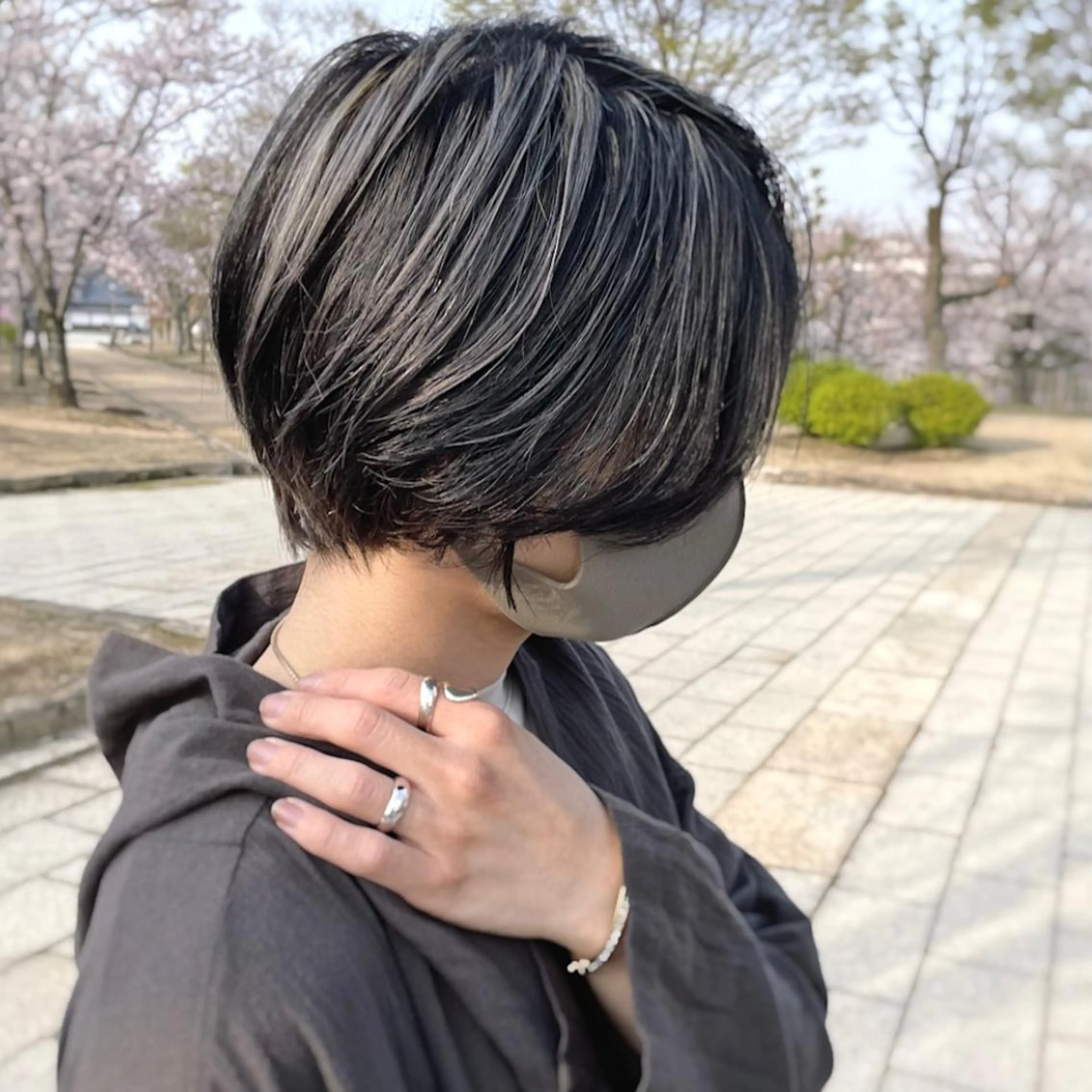ショート カラー アッシュ ハイライトカラー ハイライト 鈴木 美穂のヘアスタイル