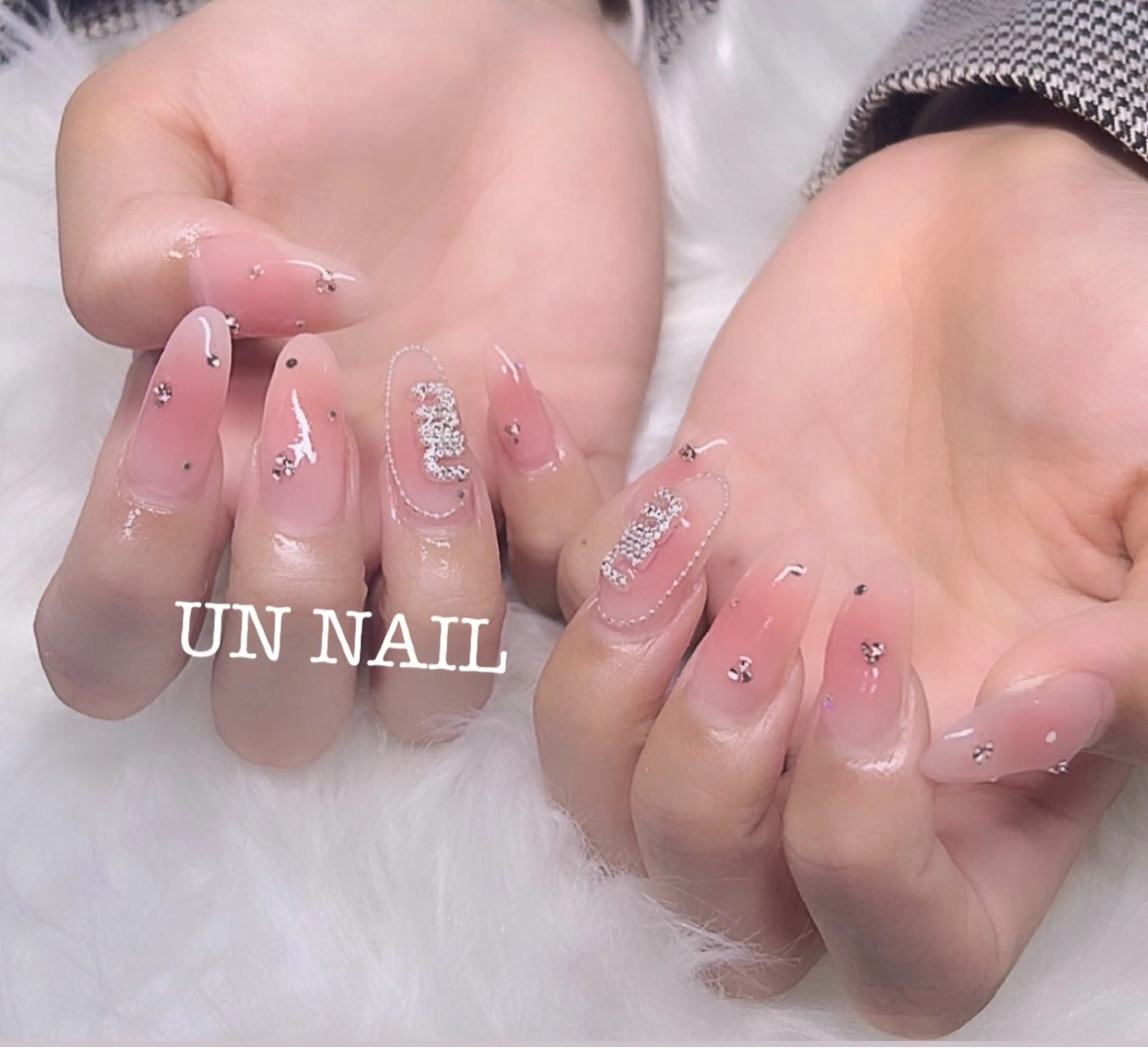ネイル ハンドネイル UN NAILのネイルデザイン