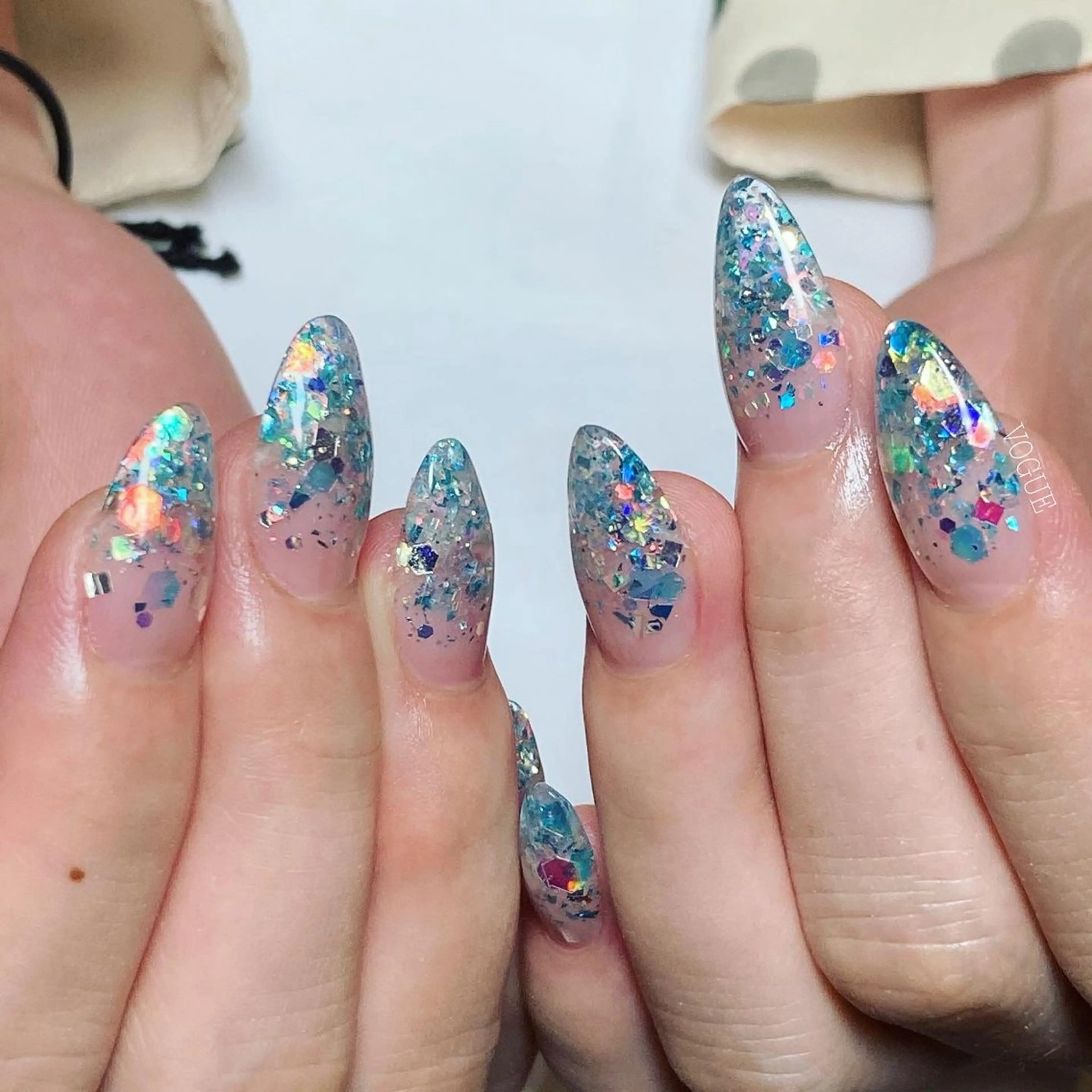 ネイル ハンドネイル VOGUE ×SWANのネイルデザイン