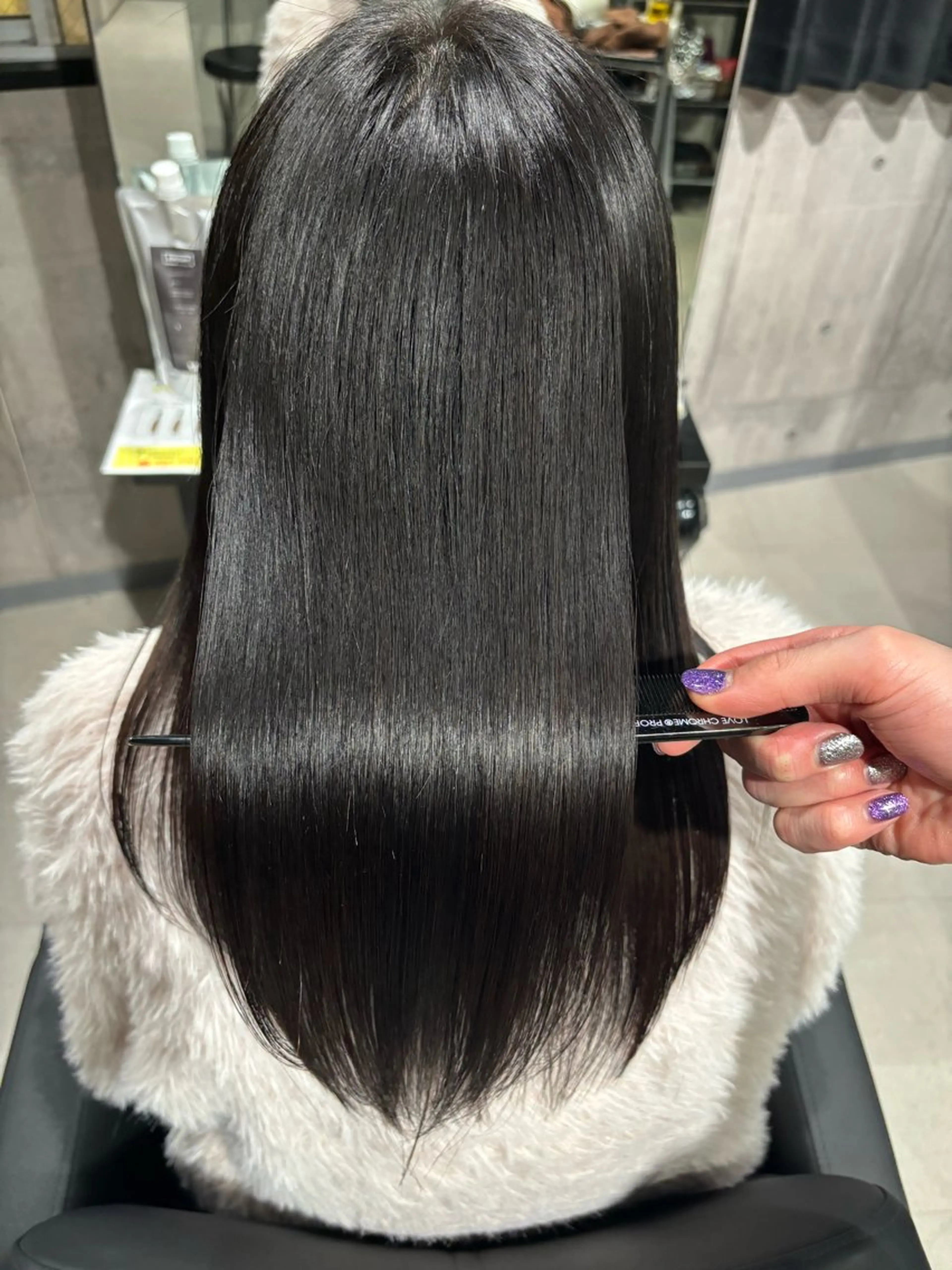 セミロング カラー 髪質改善 トリートメント カット 縮毛矯正 トリートメント _white【京橋店】所属・_WHITE / KENTOのヘアスタイル