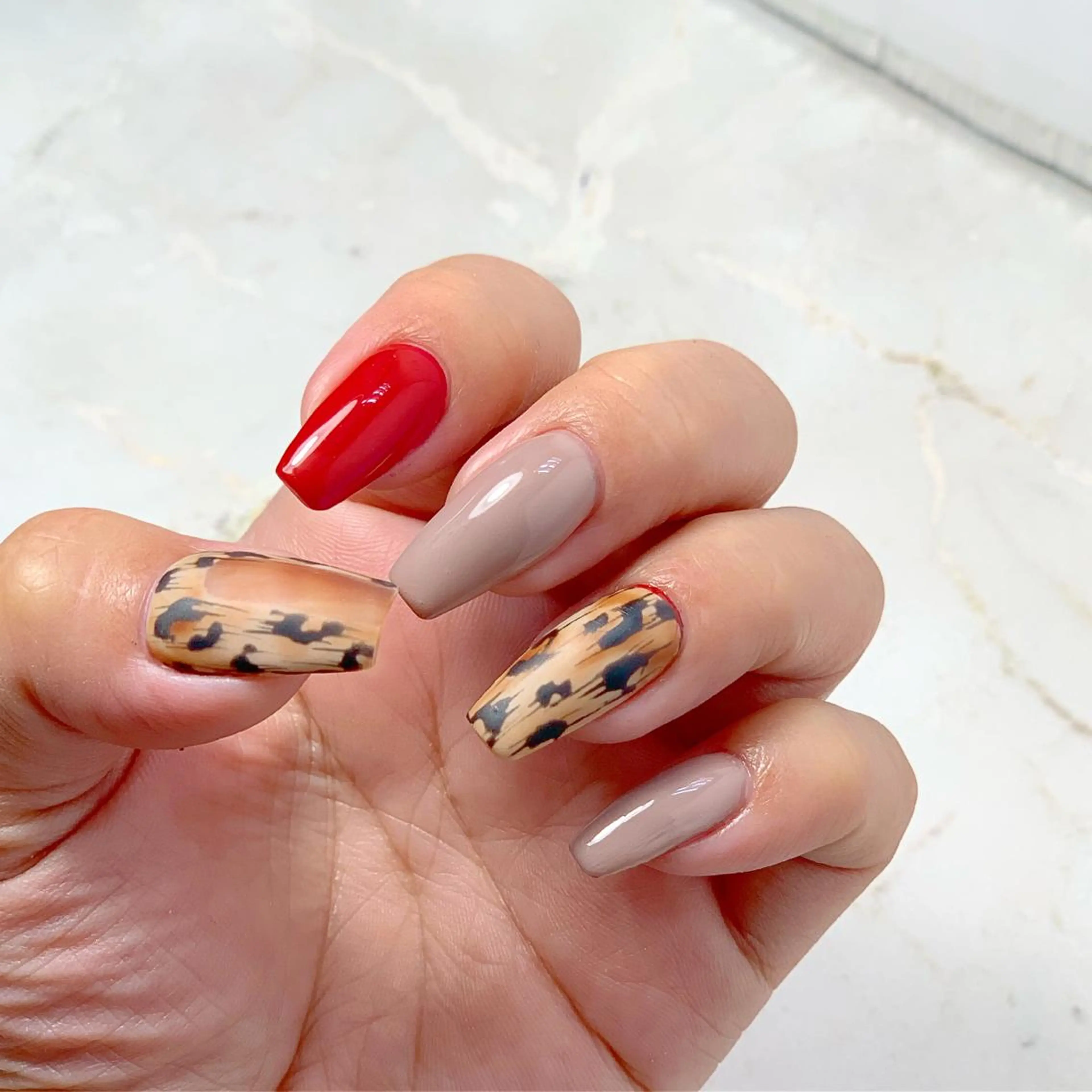 ネイル ハンドネイル alma nailsのネイルデザイン