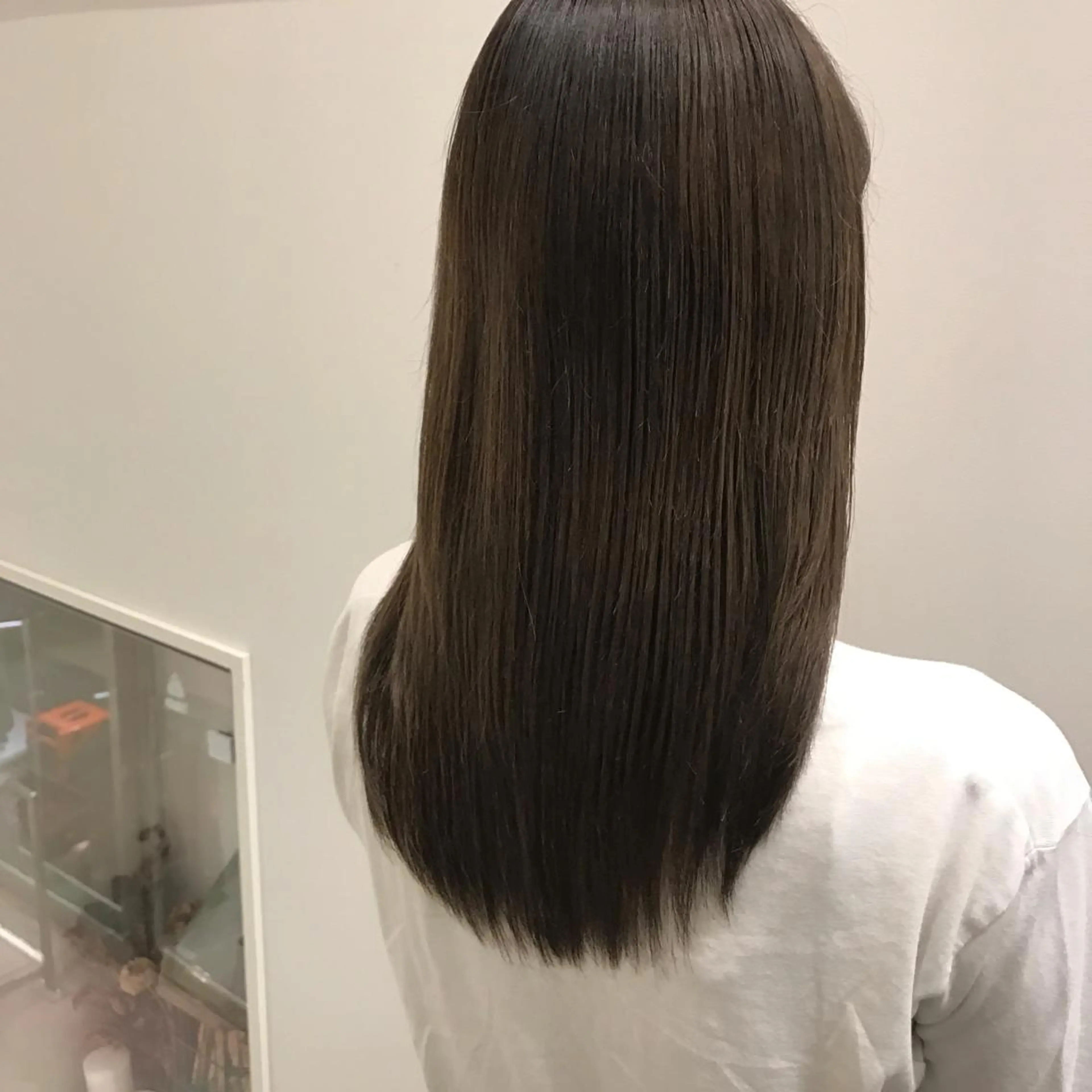 ロング ハイライト エクステ（レミー毛） NINEのヘアスタイル