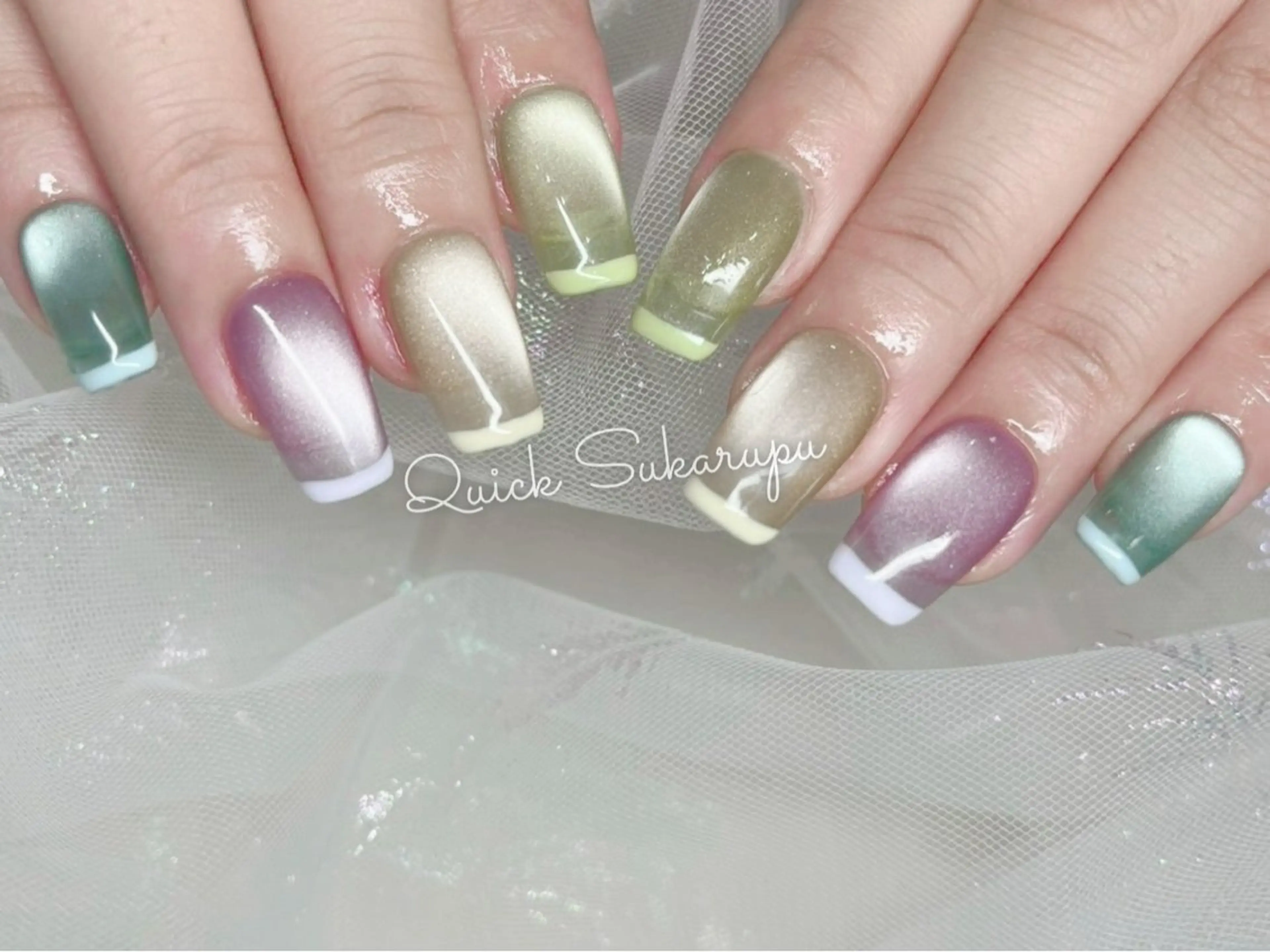ミディアム ハンドネイル Quick Sukarupu 高田馬場店所属・Quick Sukarupuのネイルデザイン