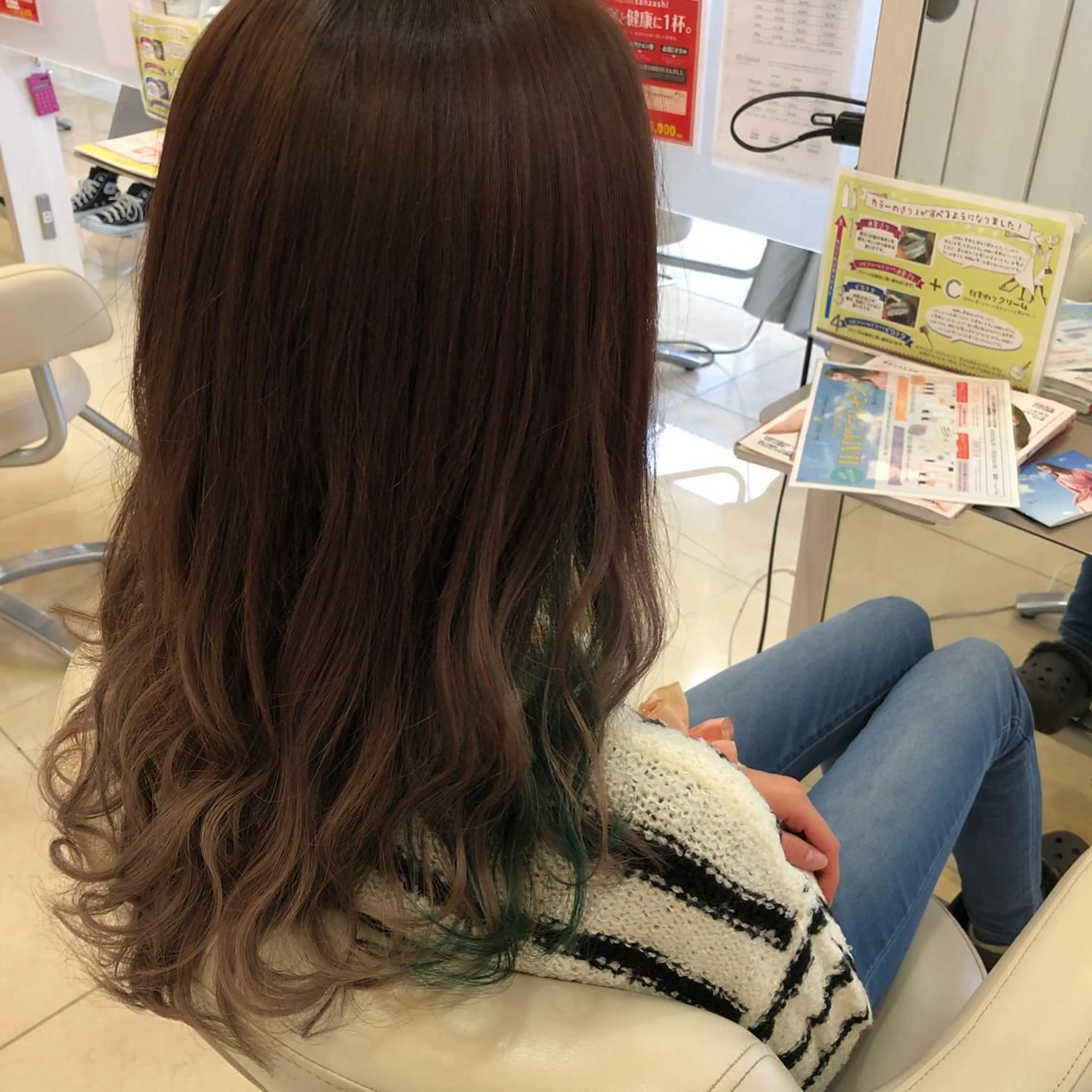 カラー 牧野 佳樹のヘアスタイル