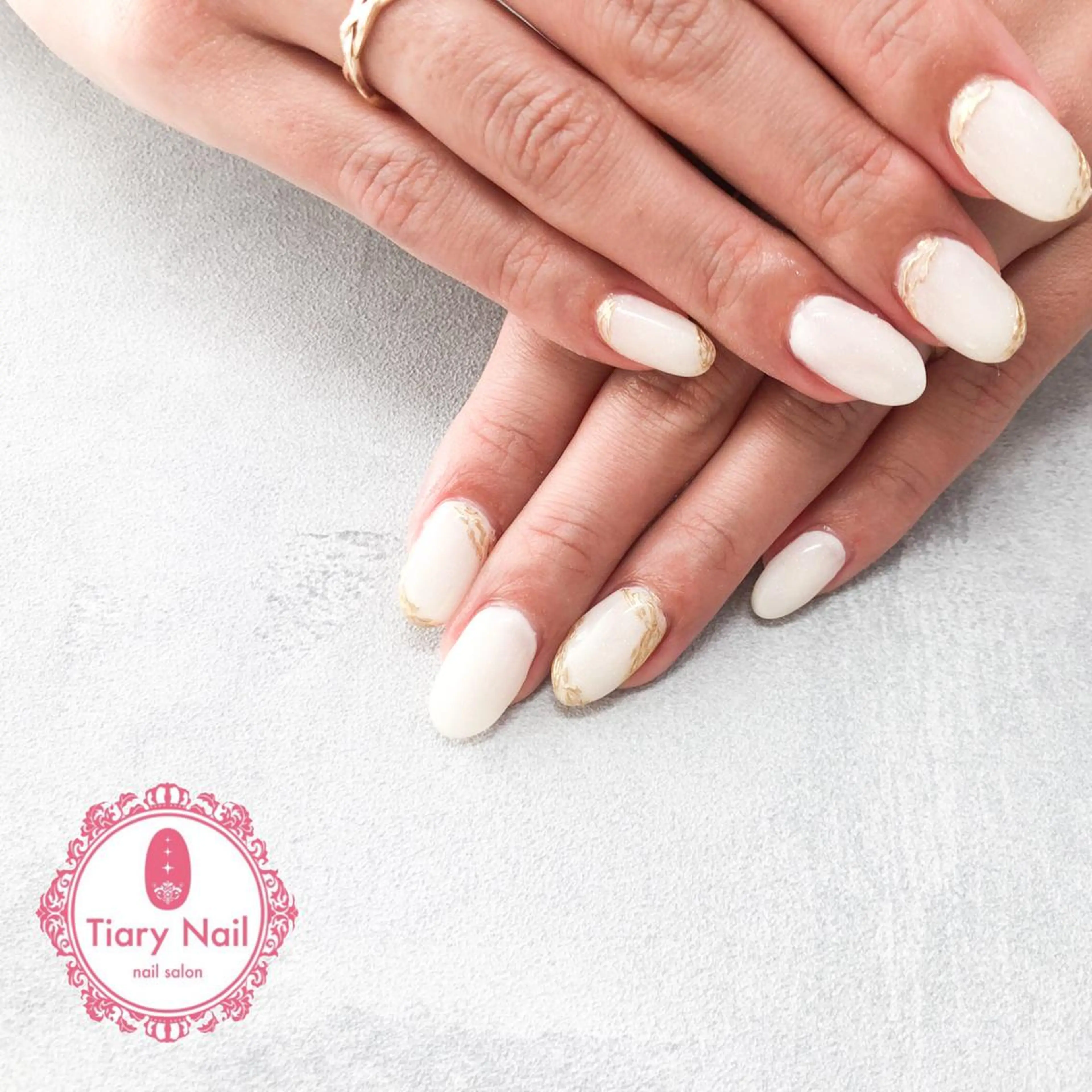 ネイル tiarynail K Kのネイルデザイン